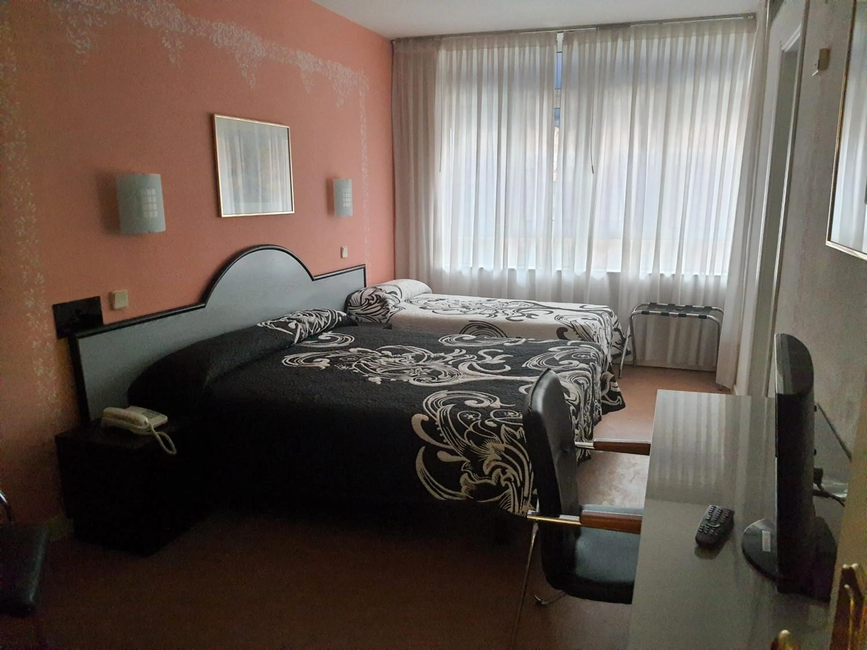 Bedroom, Bed in Hotel Arha Santander