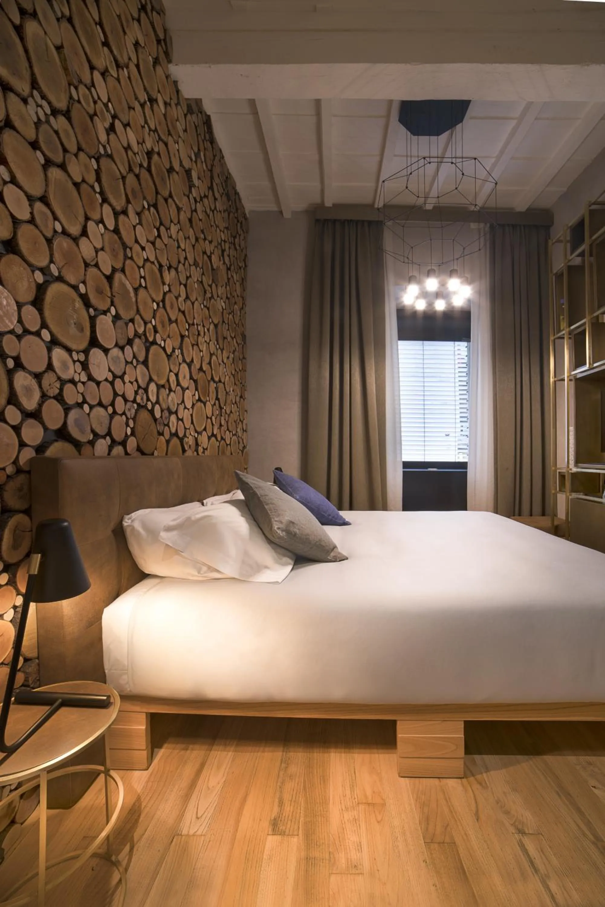 Decorative detail, Bed in Benci House