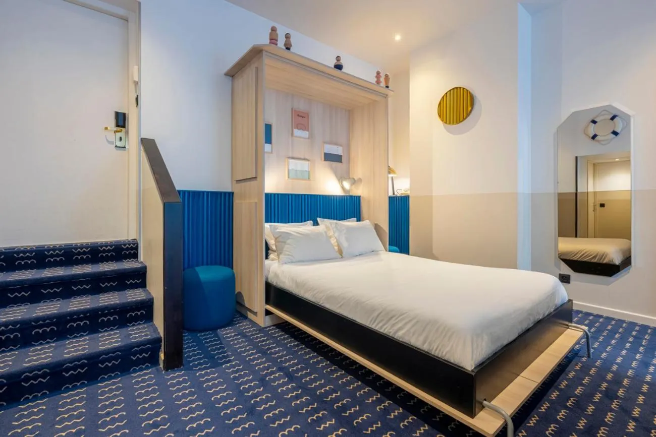 Bed in Hôtel du Palais de l'Isle