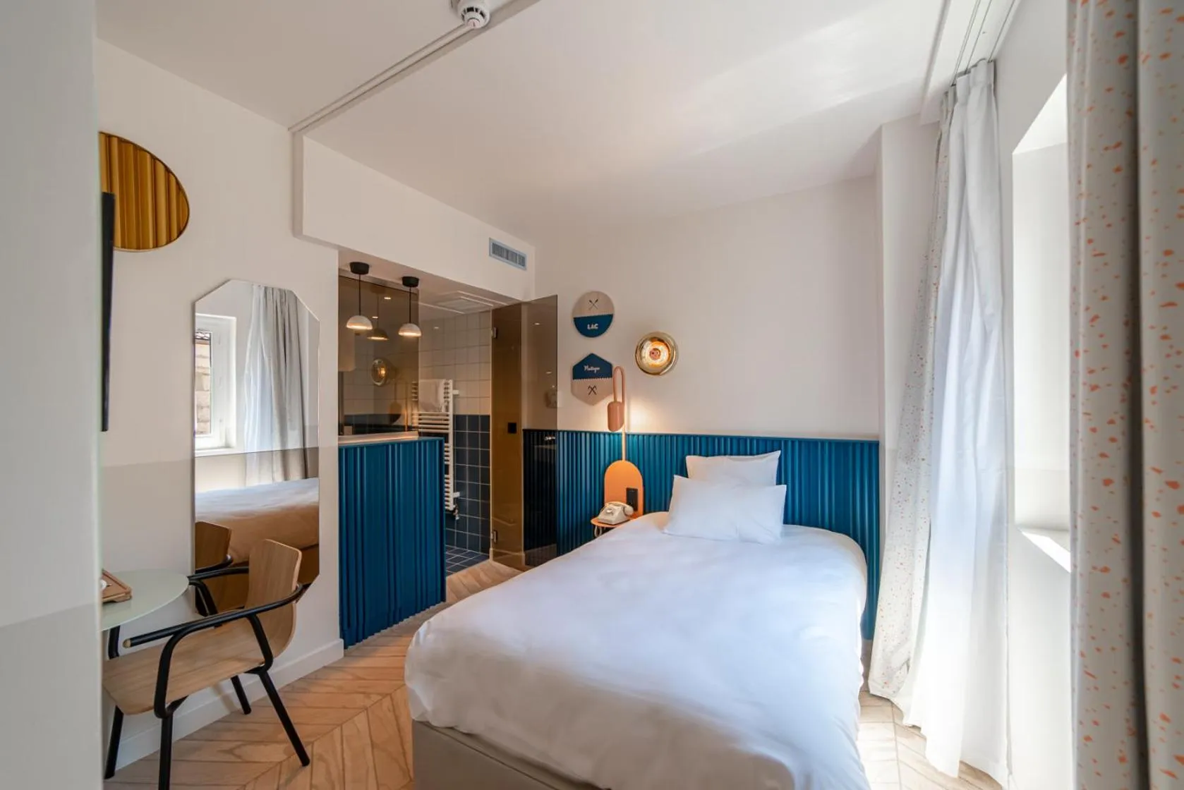 Photo of the whole room, Bed in Hôtel du Palais de l'Isle