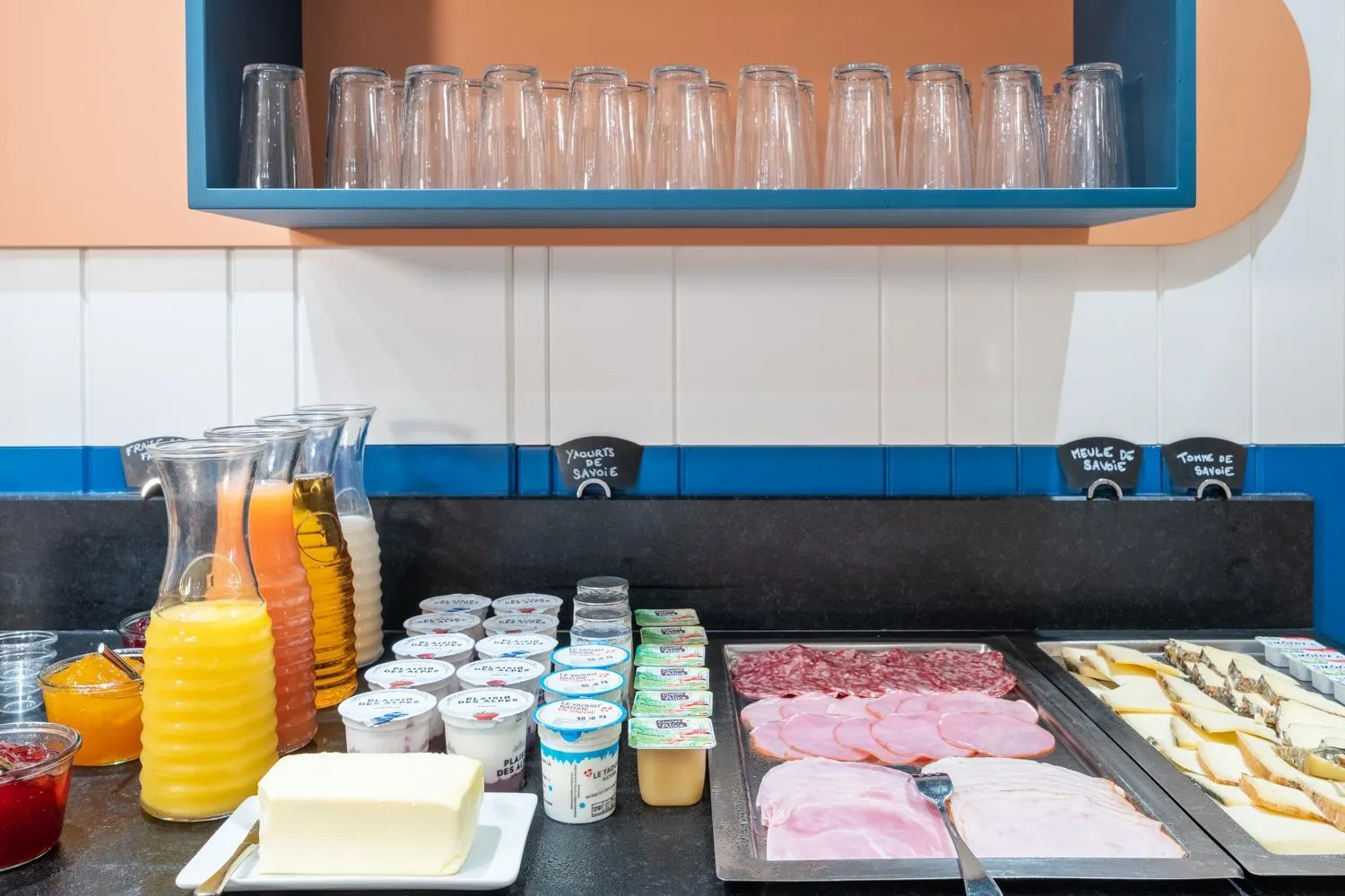 Breakfast in Hôtel du Palais de l'Isle