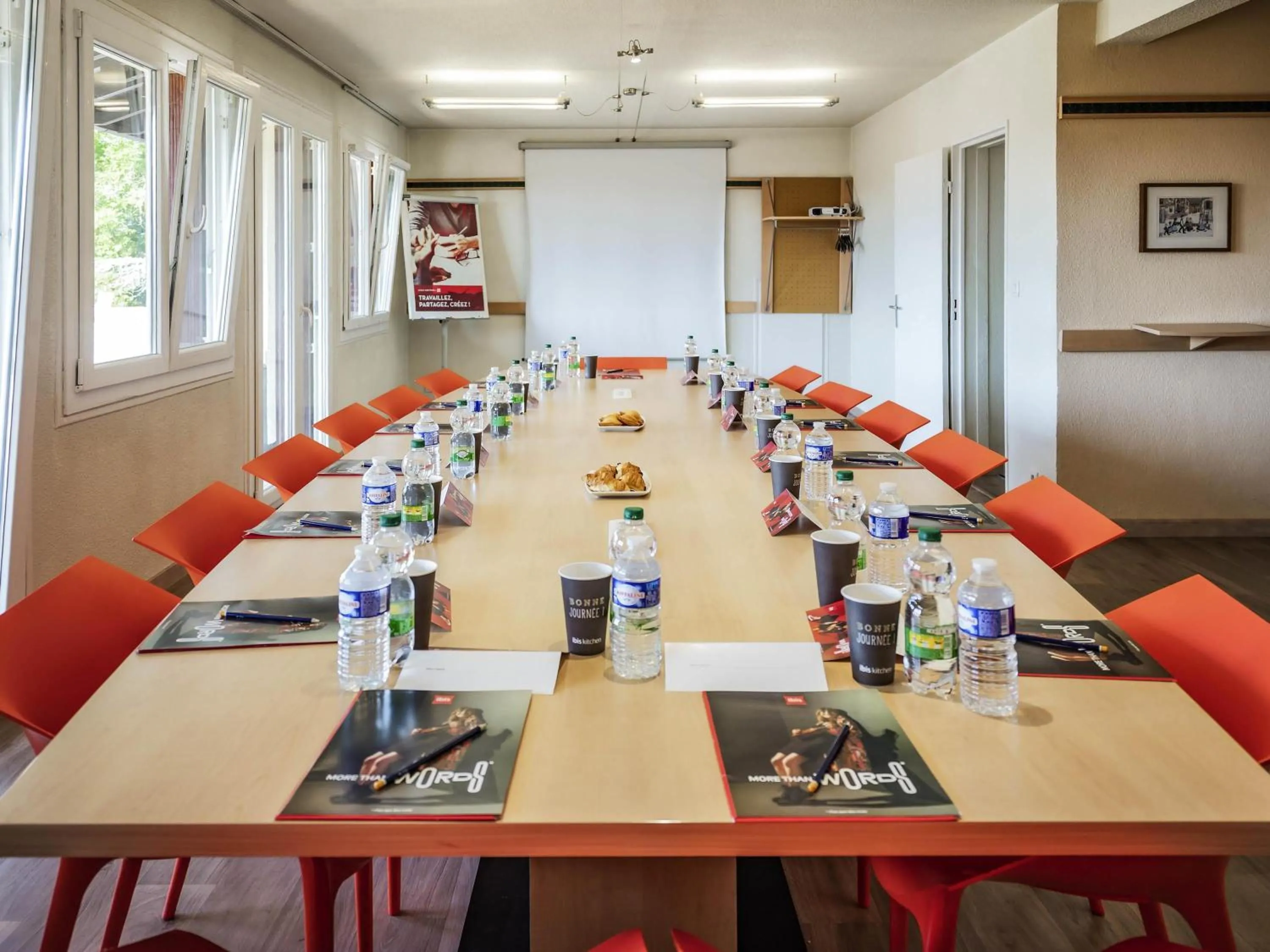 Meeting/conference room in ibis Colmar Est - Hotel Restaurant en Alsace