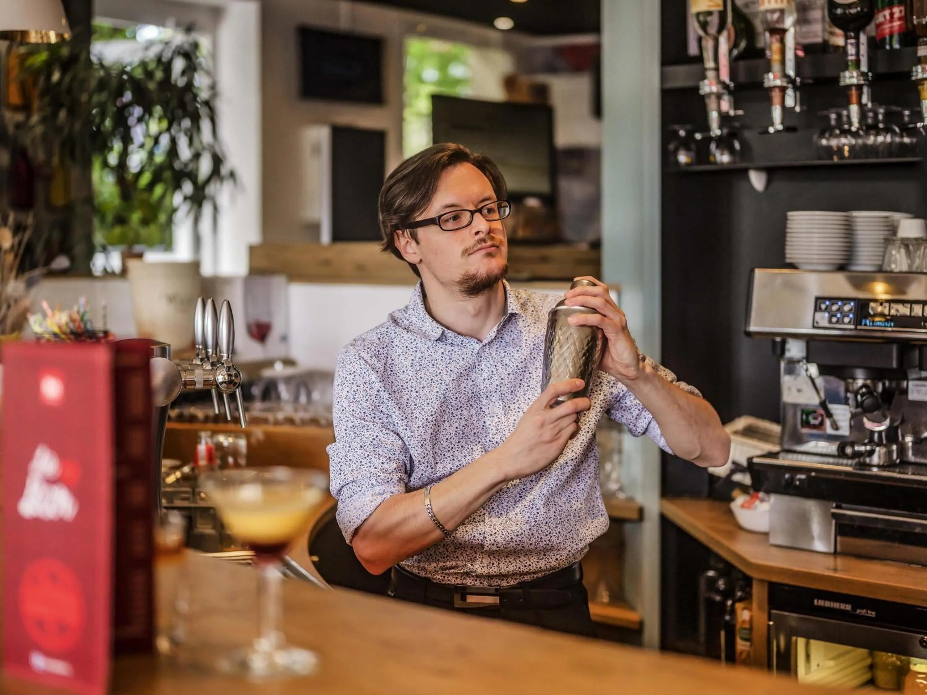 Restaurant/places to eat in ibis Colmar Est - Hotel Restaurant en Alsace