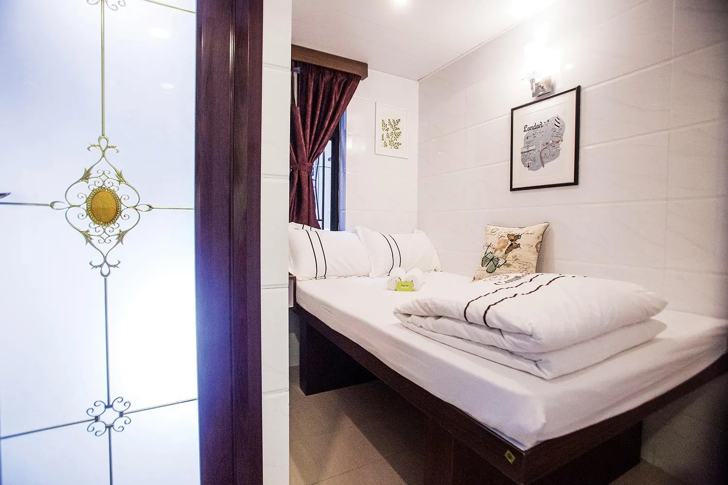 Photo of the whole room in Sun Guest House