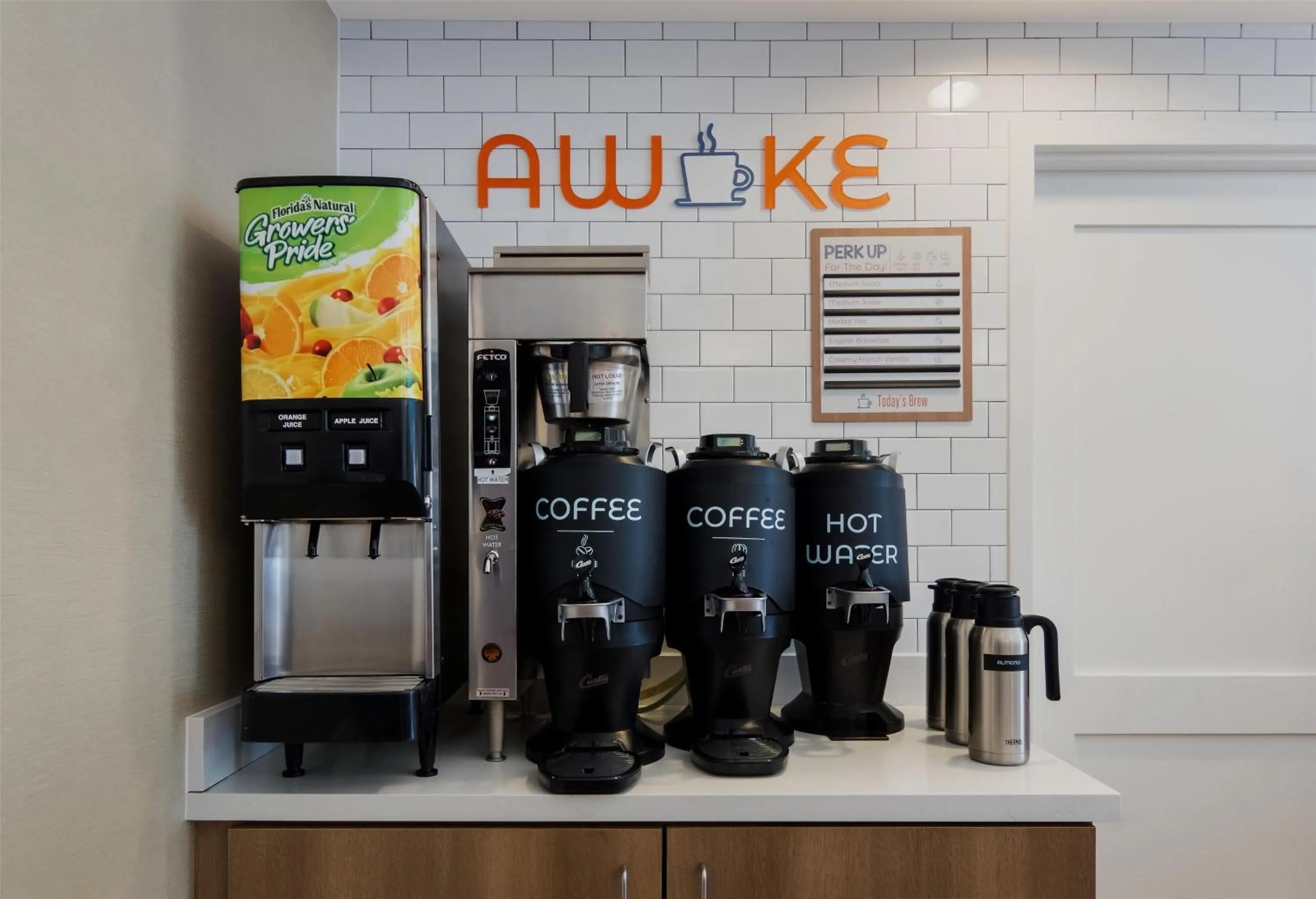 Breakfast in Sonesta ES Suites Portland Vancouver 41st Street