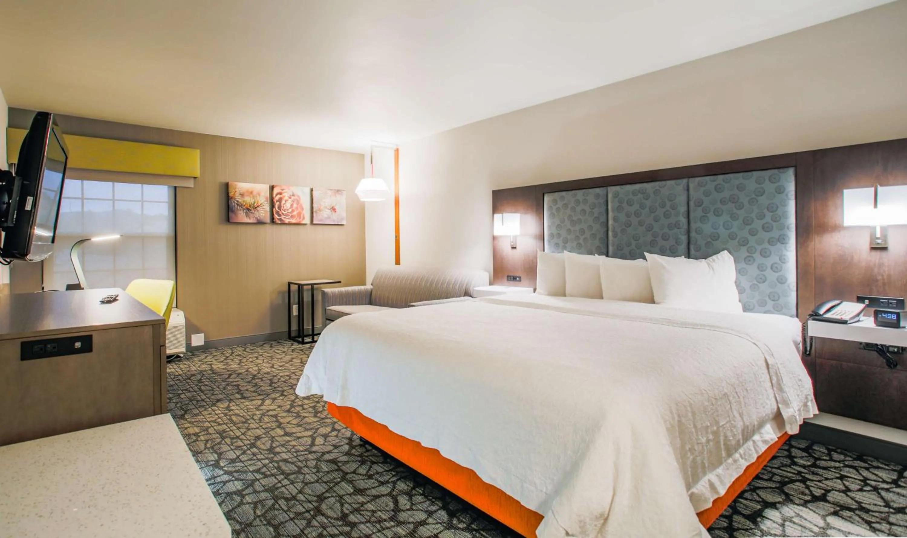 Living room, Bed in Hampton Inn Prescott