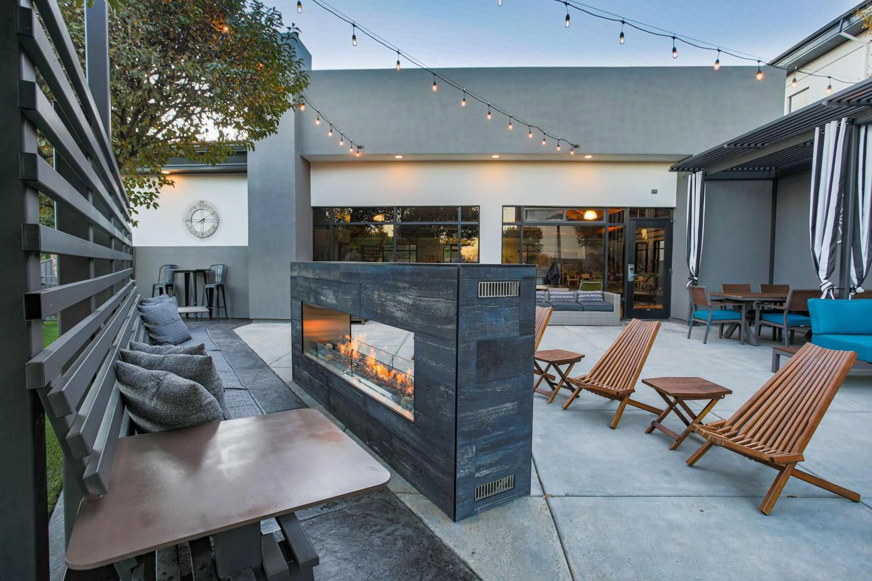 Patio in Hampton Inn Prescott