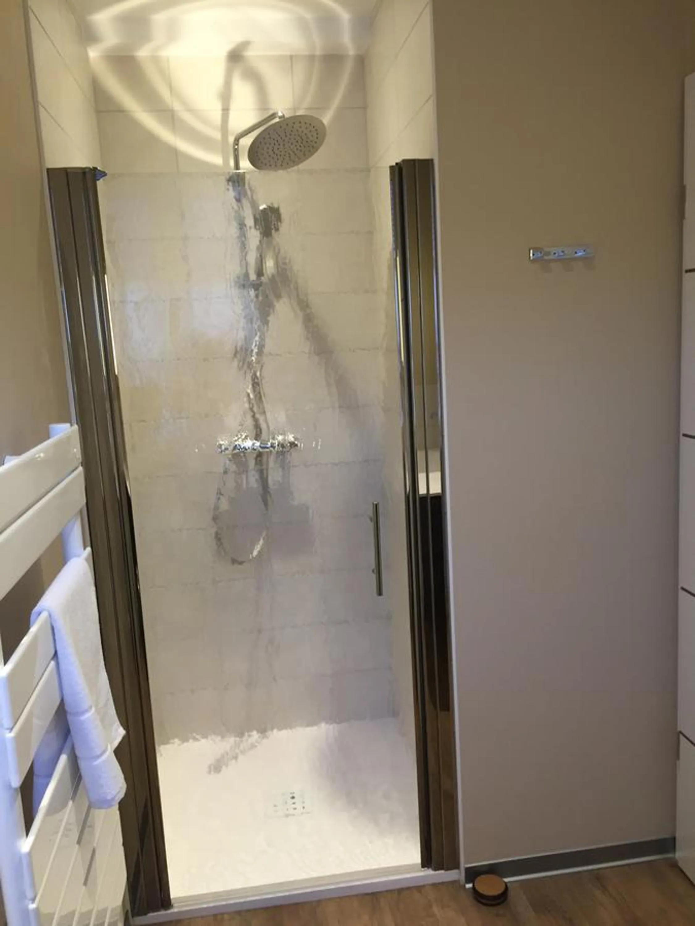 Shower in Auberge Le Meisenberg