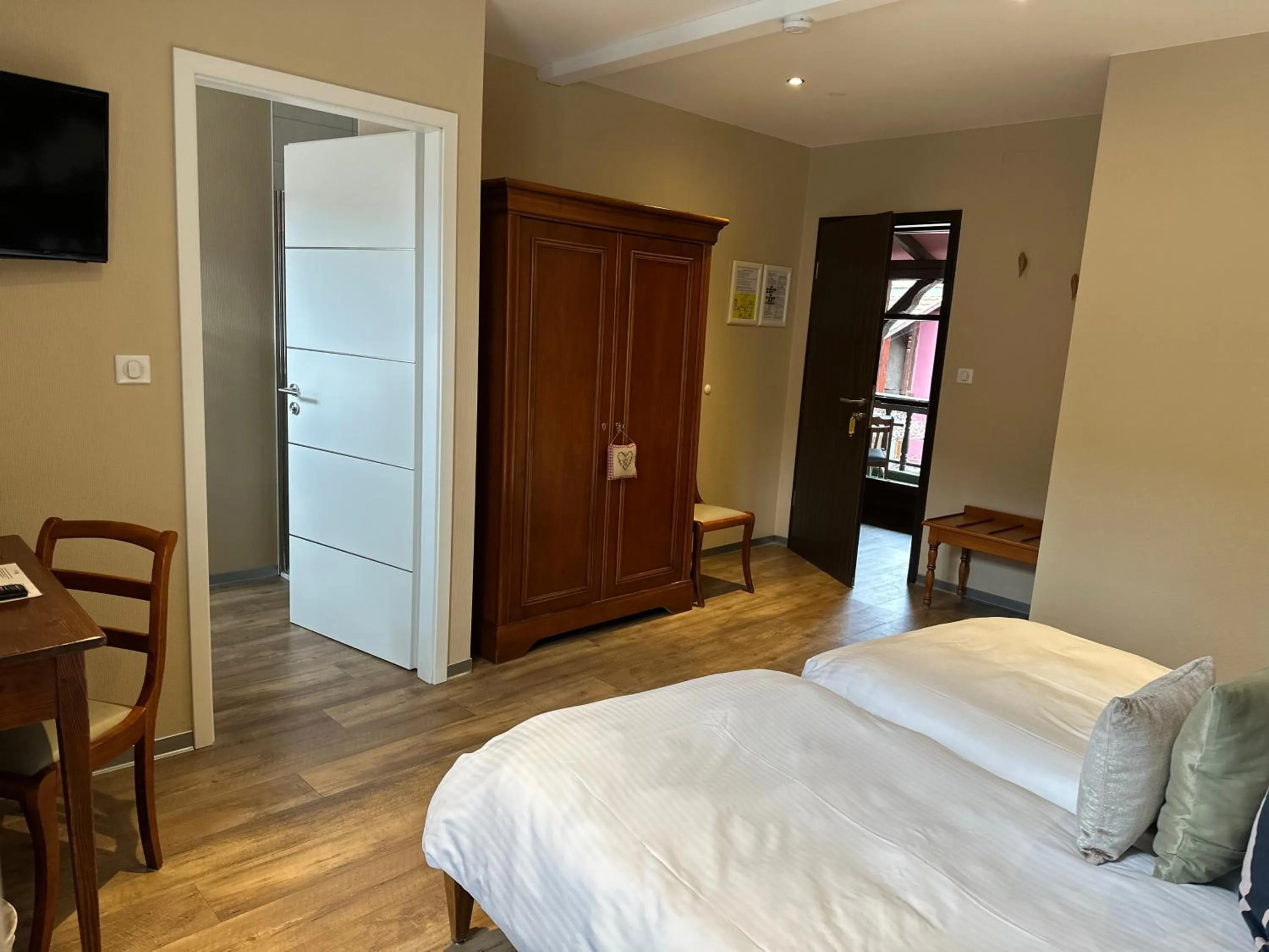 Bed in Auberge Le Meisenberg