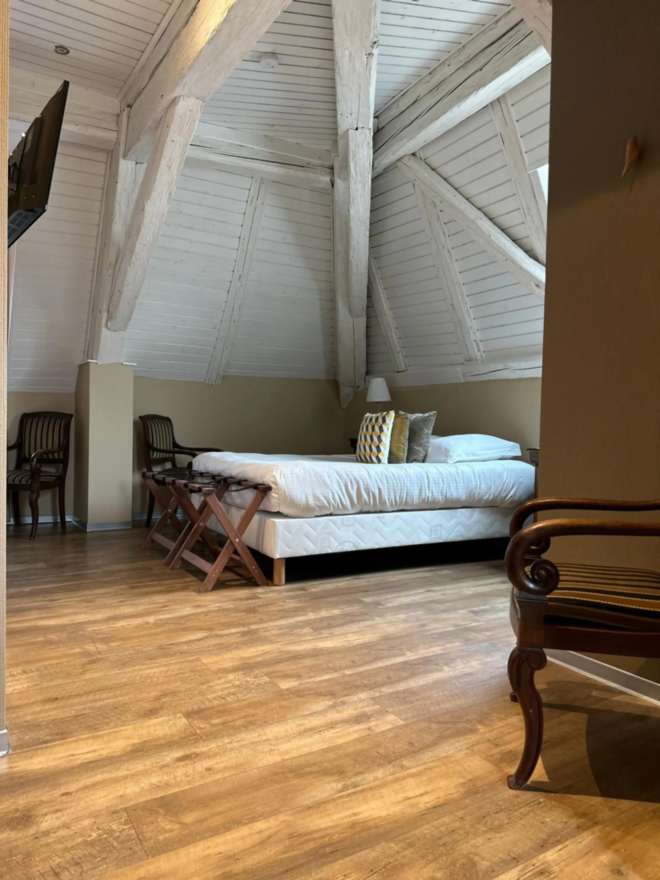 Bed in Auberge Le Meisenberg