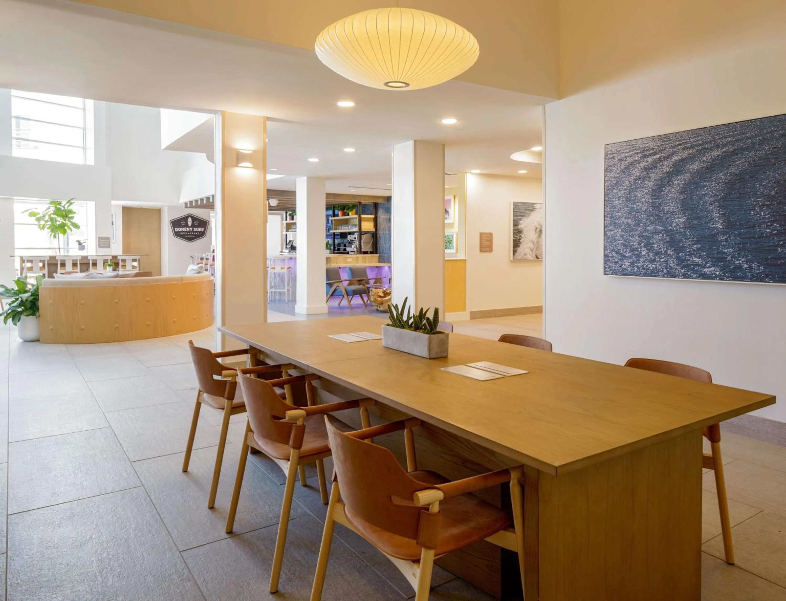 Lobby or reception in DoubleTree Suites by Hilton Doheny Beach