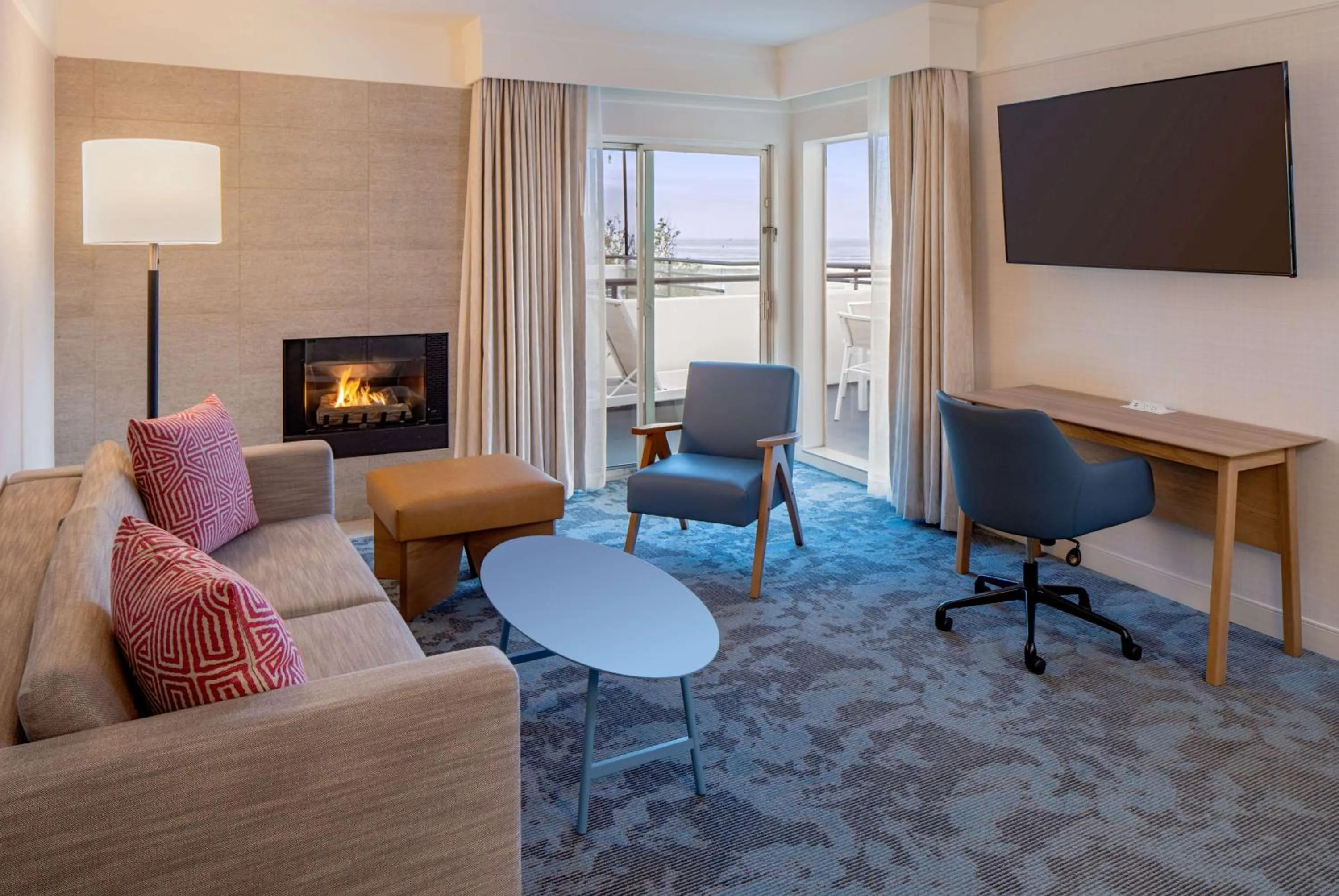 Living room in DoubleTree Suites by Hilton Doheny Beach