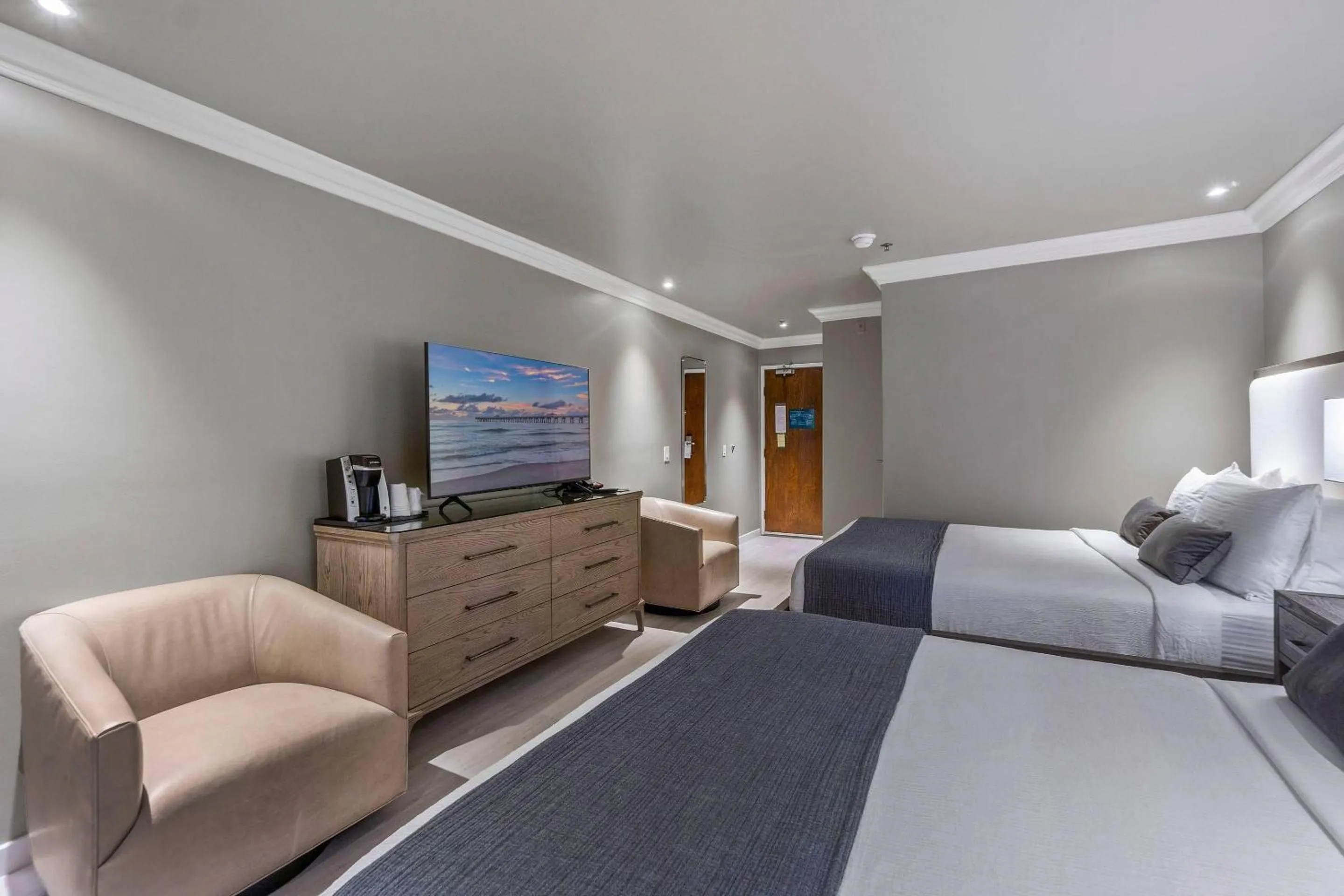 Bedroom, Bed in The Volare, an Ascend Collection Hotel