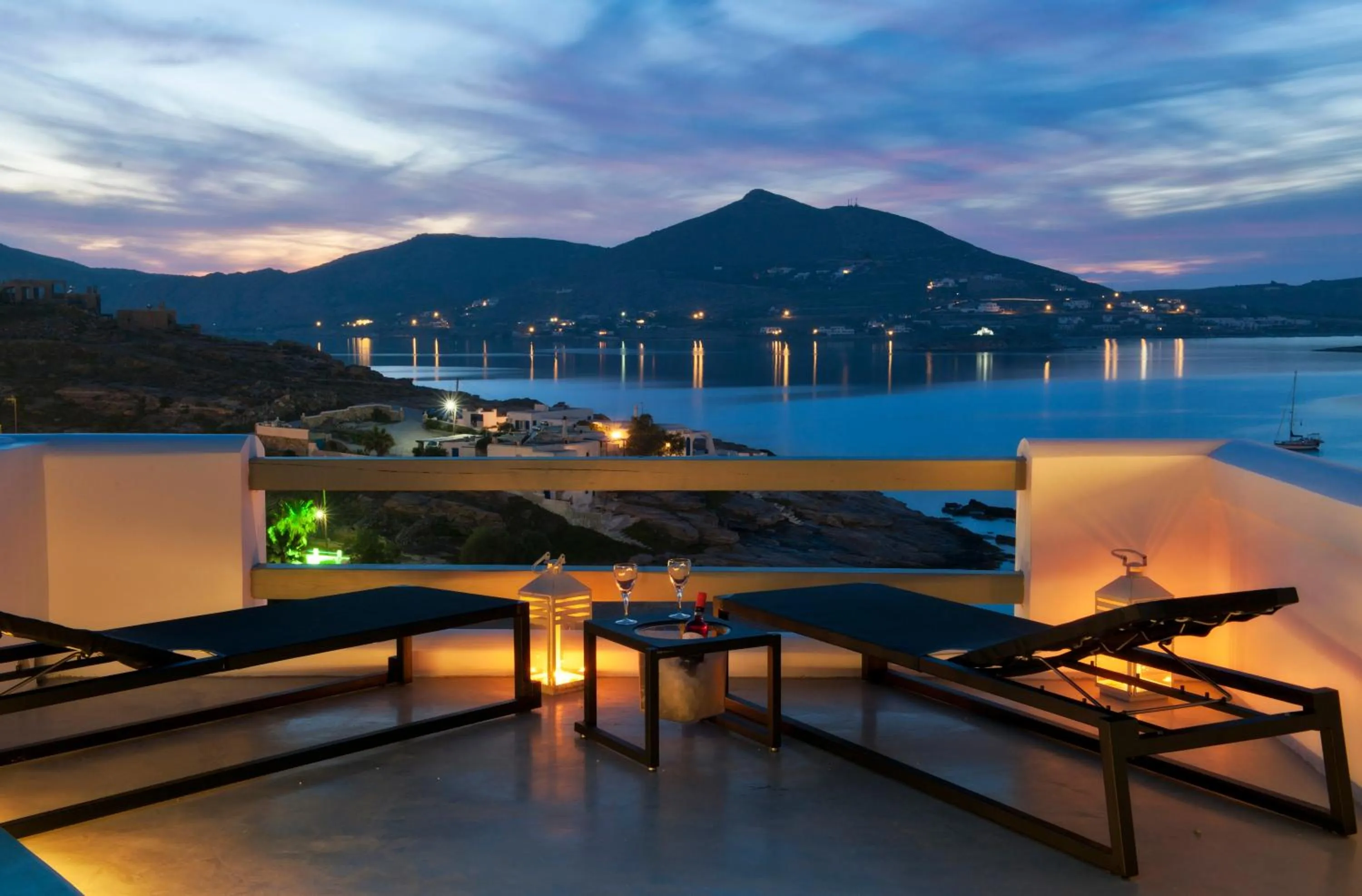 Restaurant/places to eat in Hotel Senia