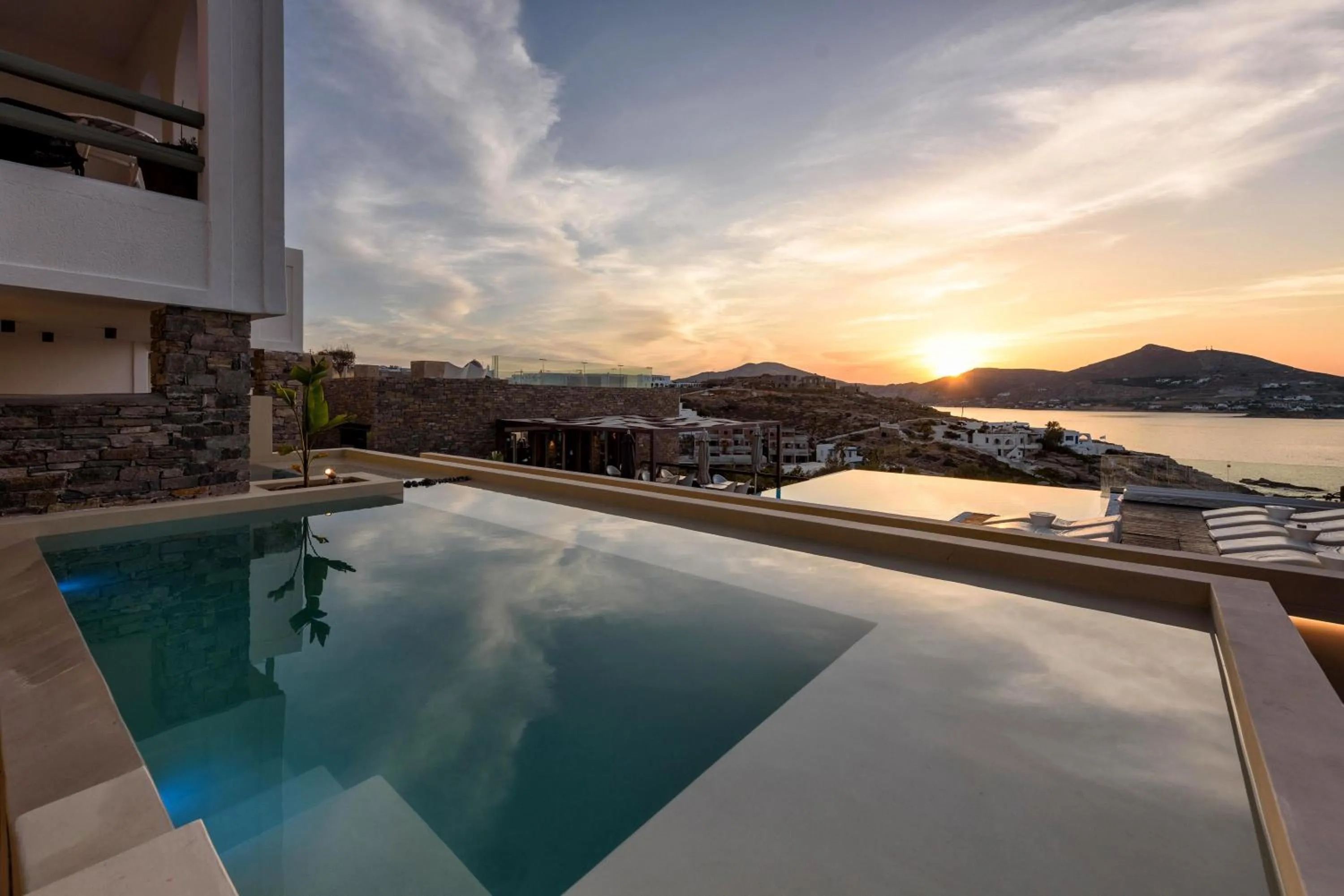 Swimming pool in Hotel Senia