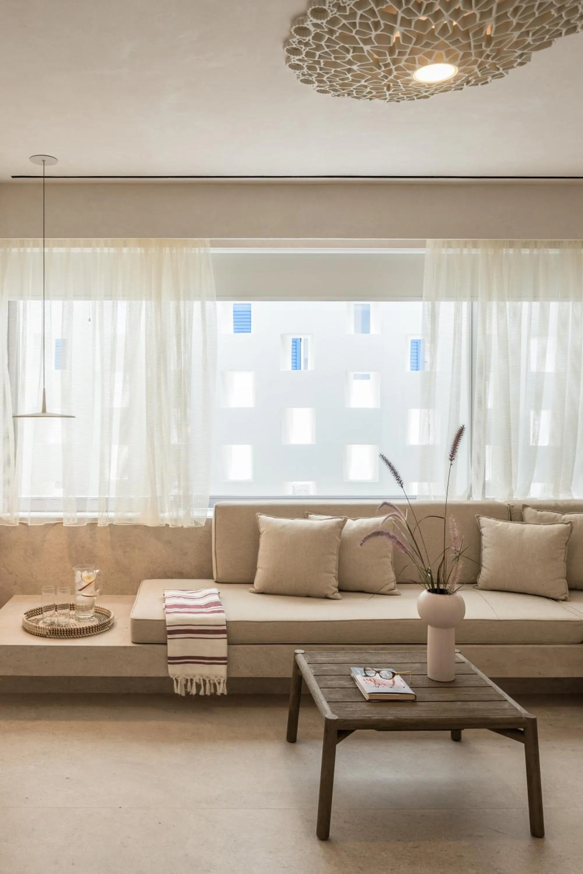 Seating area in Hotel Senia