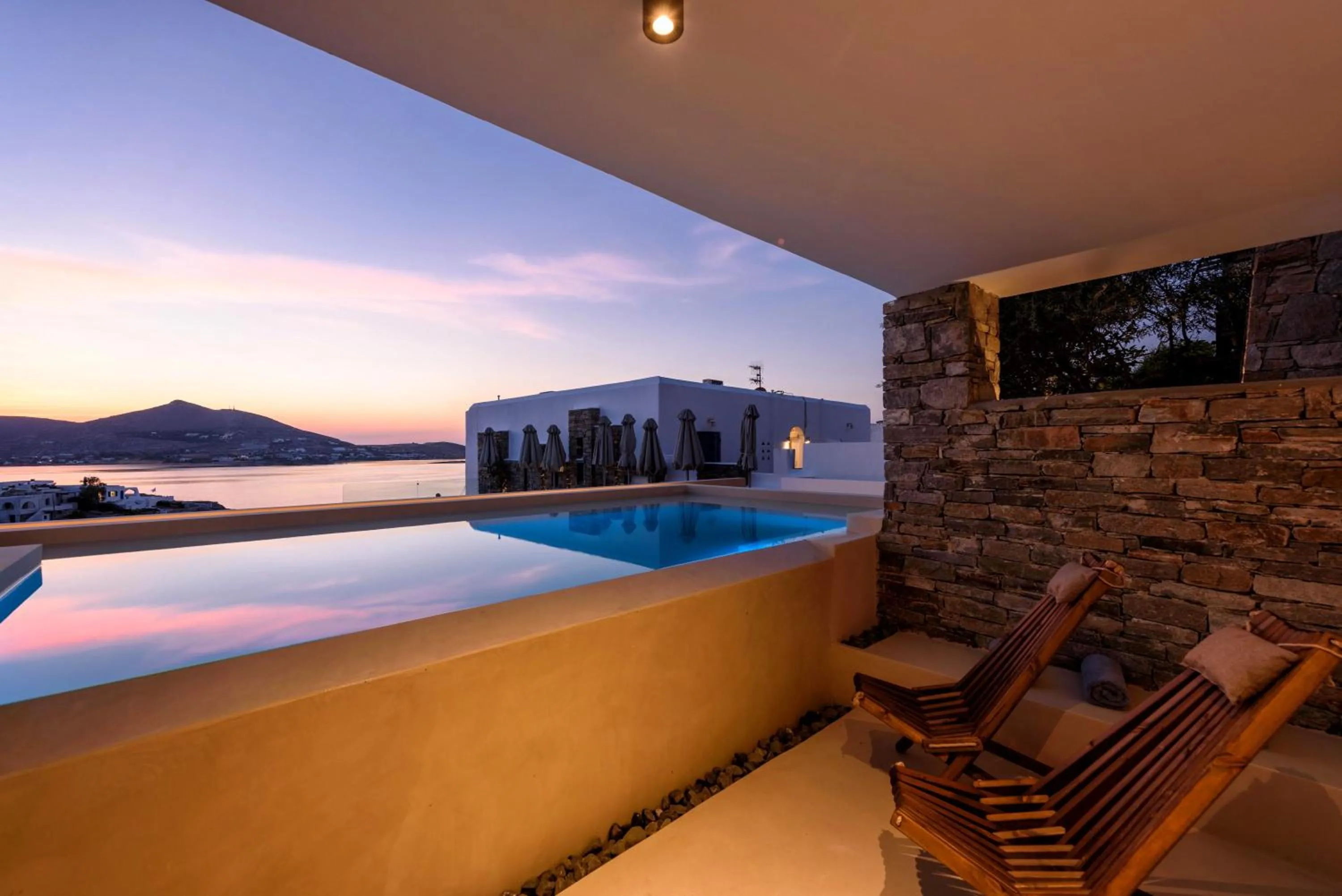 Pool view in Hotel Senia