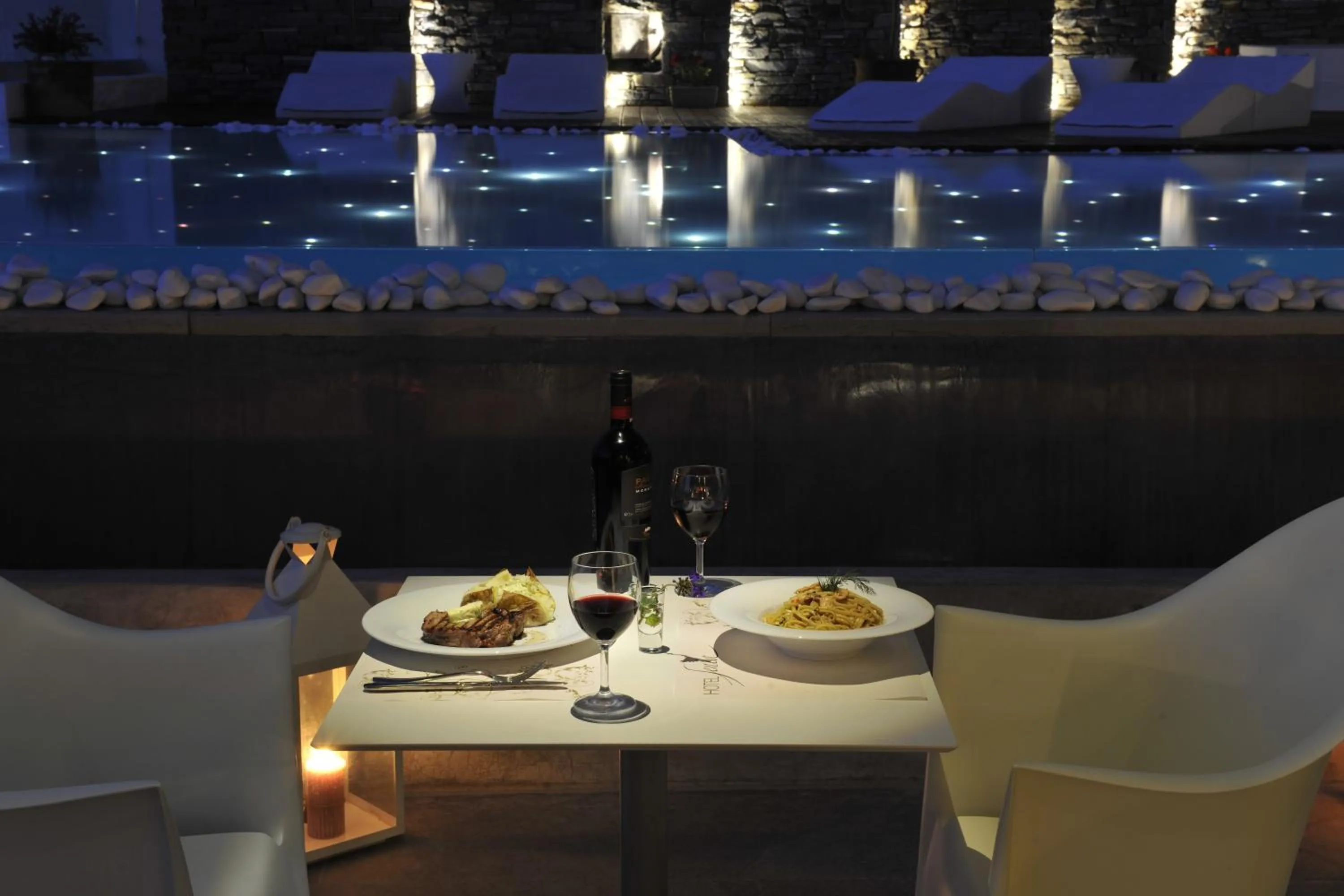 Dining area in Hotel Senia