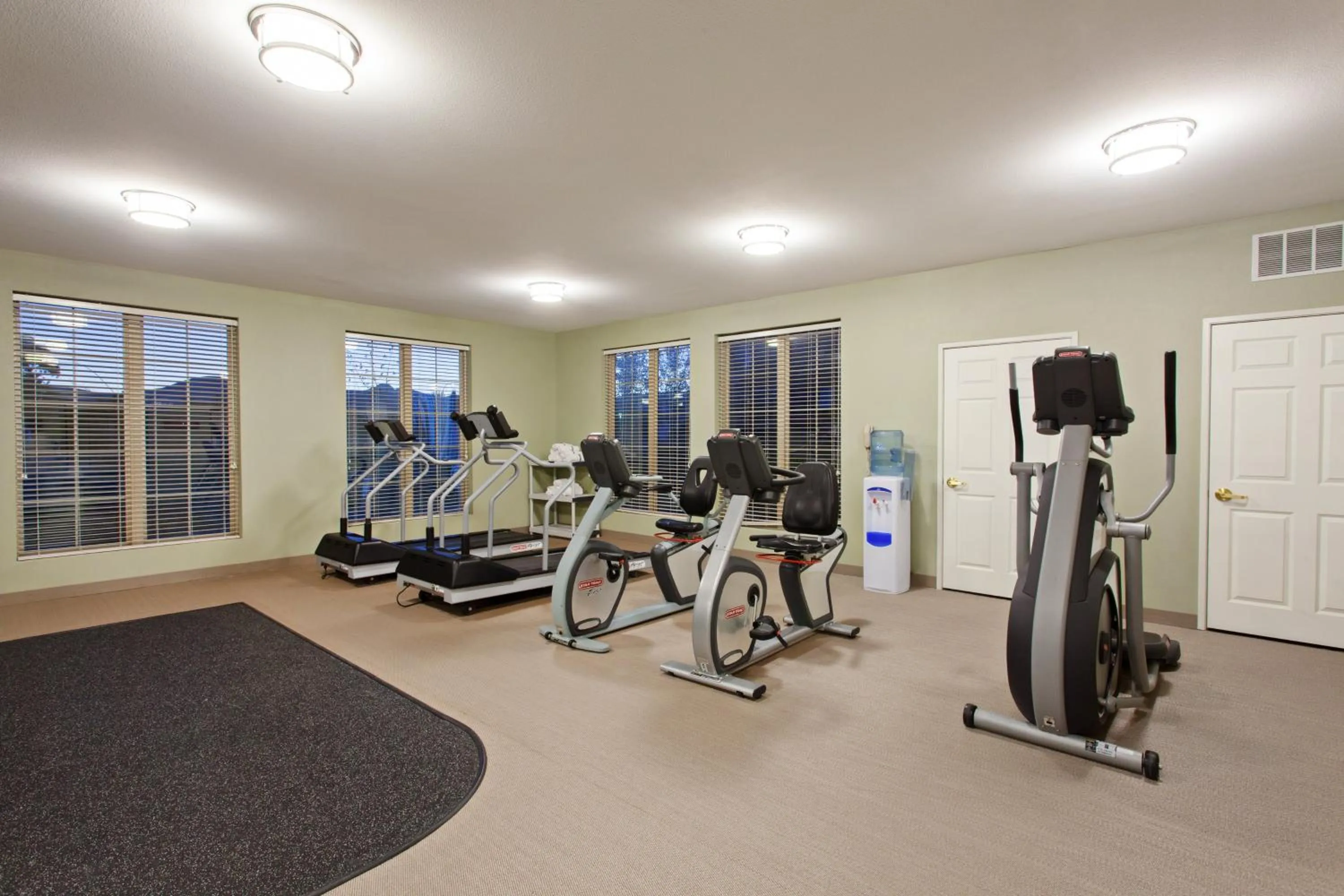 Fitness centre/facilities in Staybridge Suites Fairfield Napa Valley Area by IHG