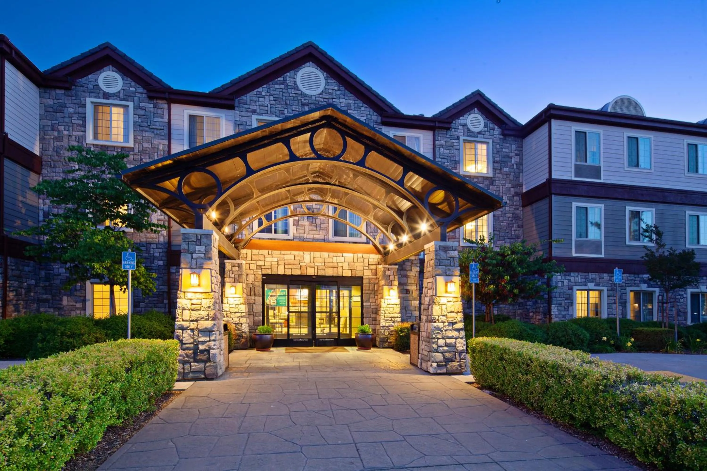 Property building in Staybridge Suites Fairfield Napa Valley Area by IHG