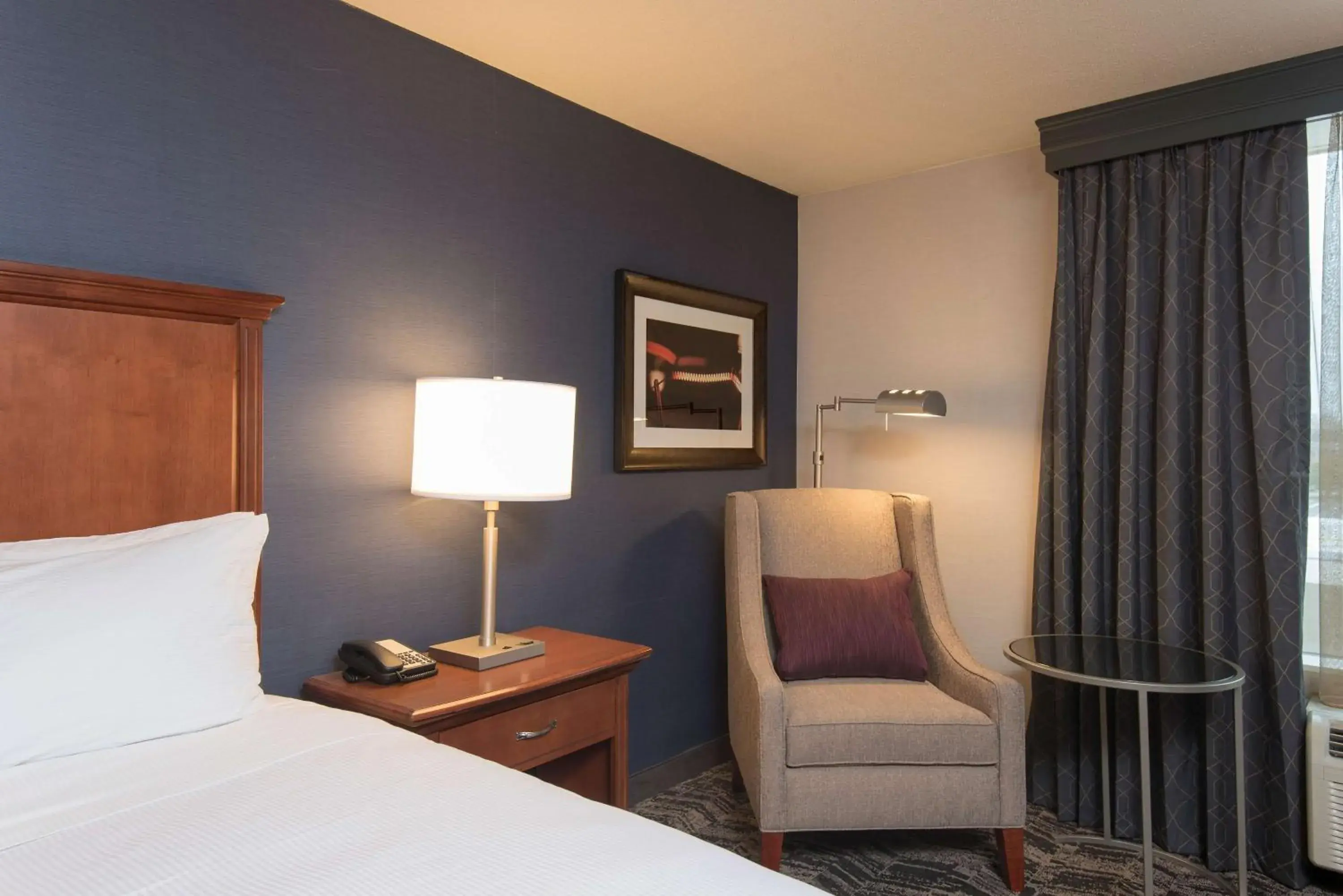 King Room - Hearing Access in DoubleTree by Hilton Schenectady King Room - Hearing Access in DoubleTree by Hilton Schenectady