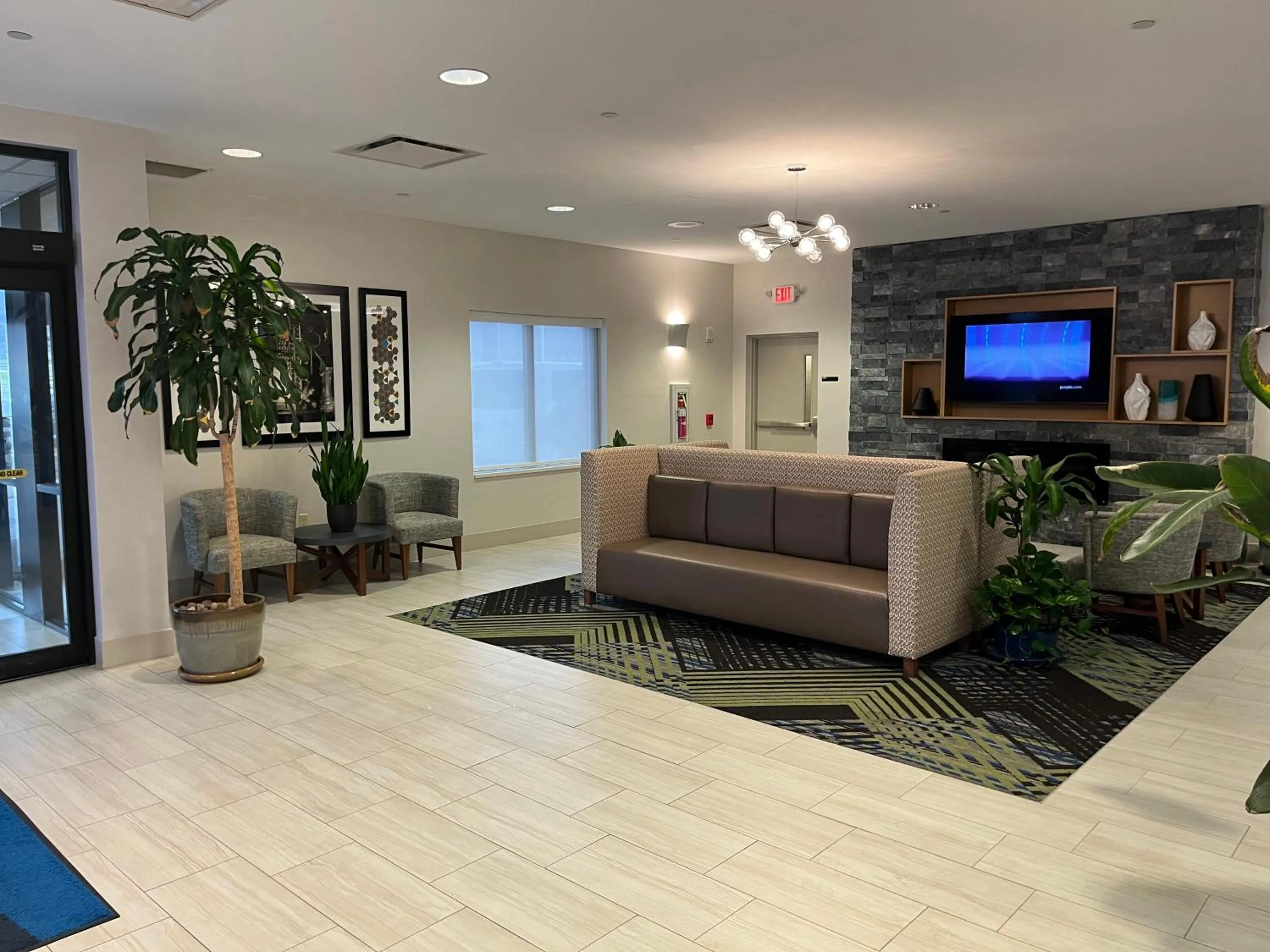Lobby or reception in Holiday Inn Express & Suites Williamsport by IHG
