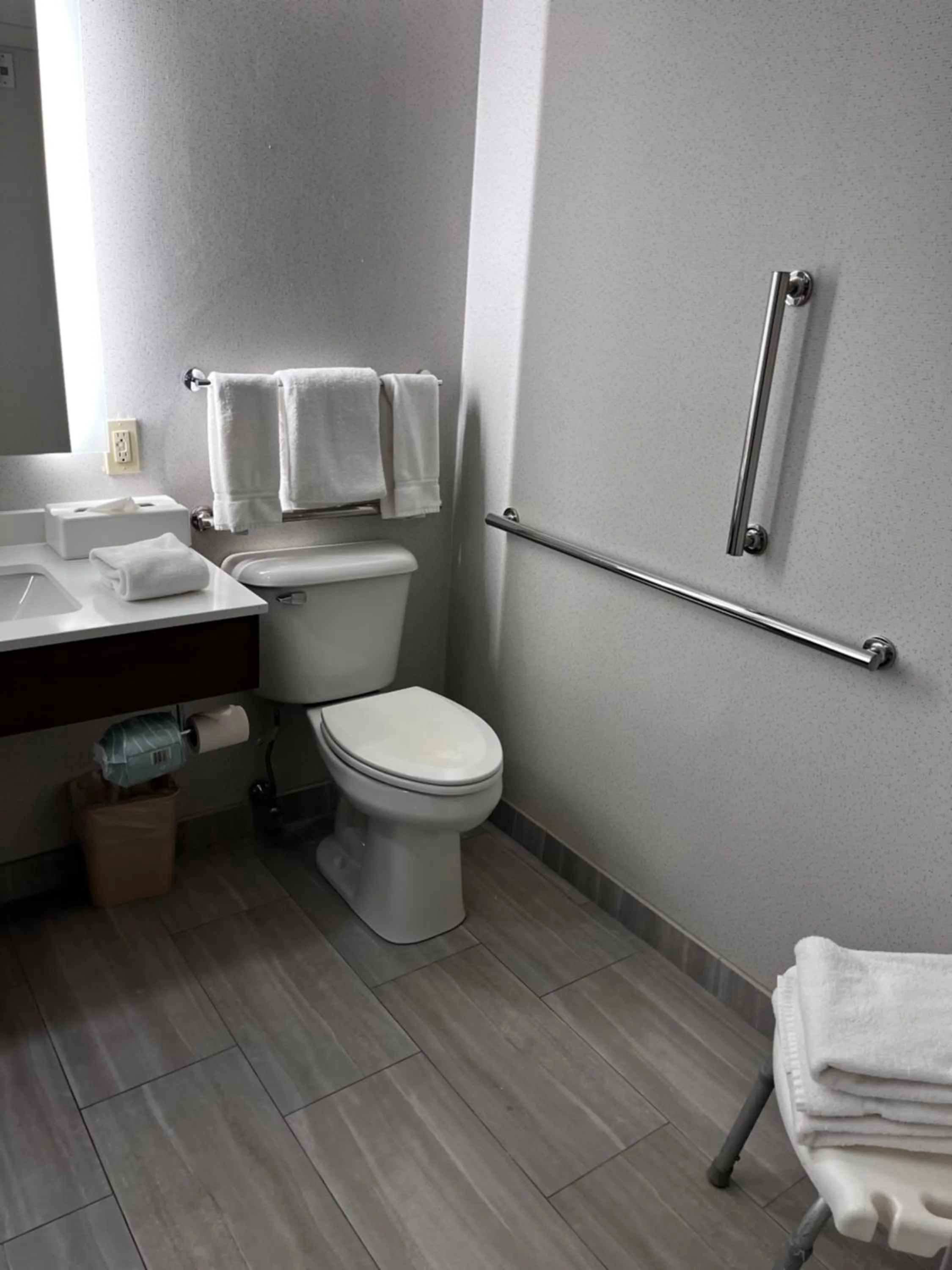 Holiday Inn Express & Suites Williamsport by IHG