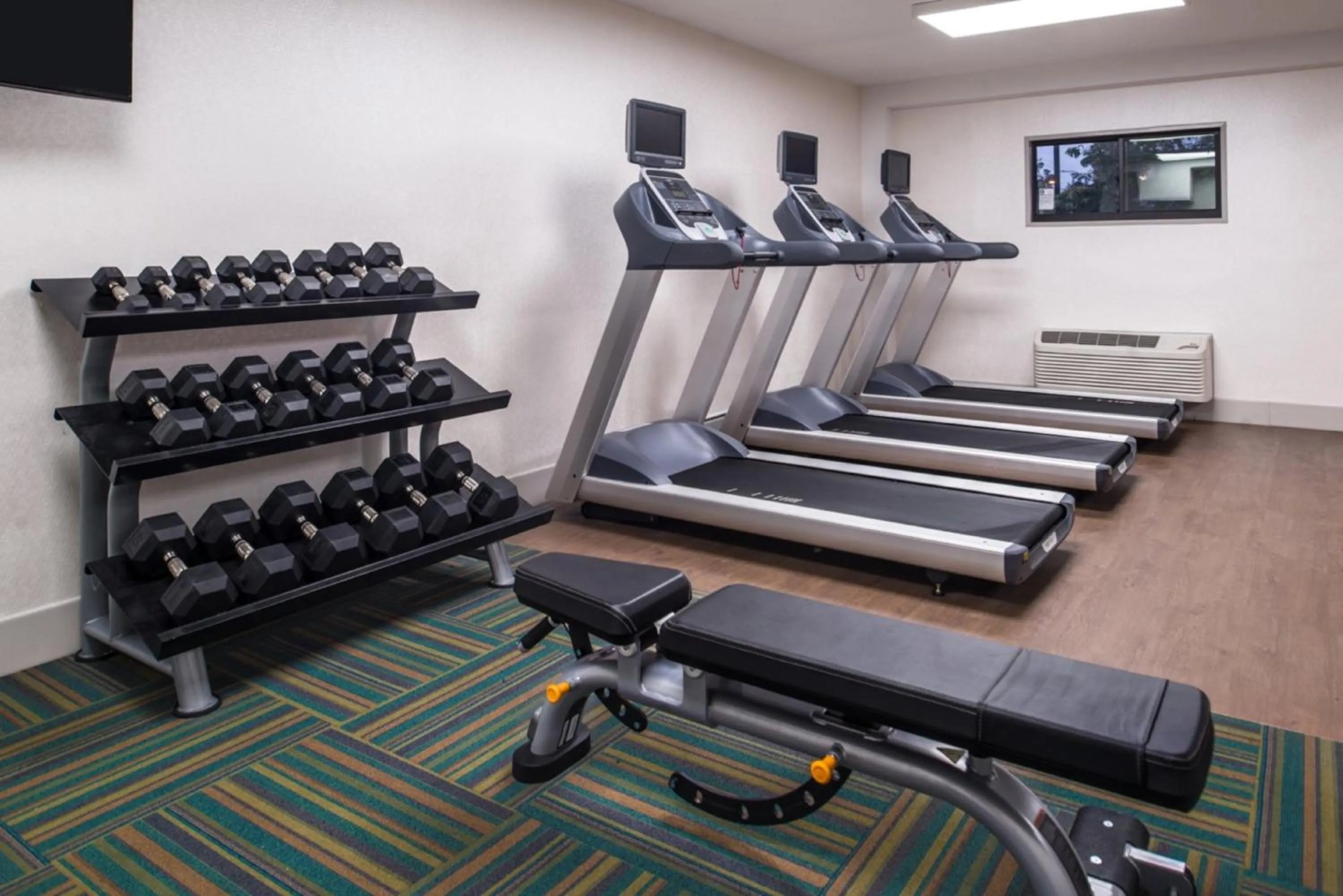 Spa and wellness centre/facilities in Holiday Inn Express Walnut Creek by IHG