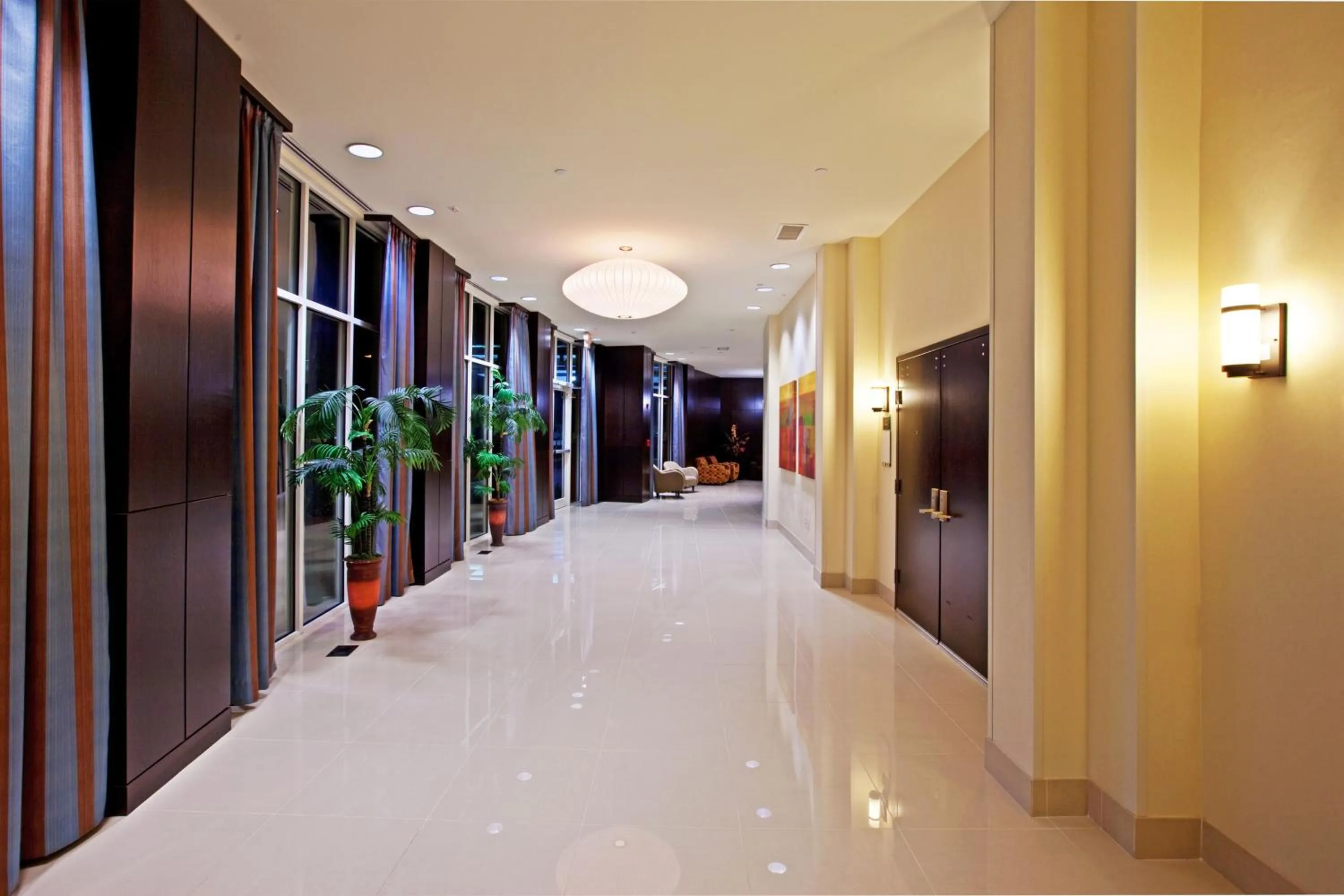 Lobby or reception in Holiday Inn Louisville Airport - Fair/Expo by IHG