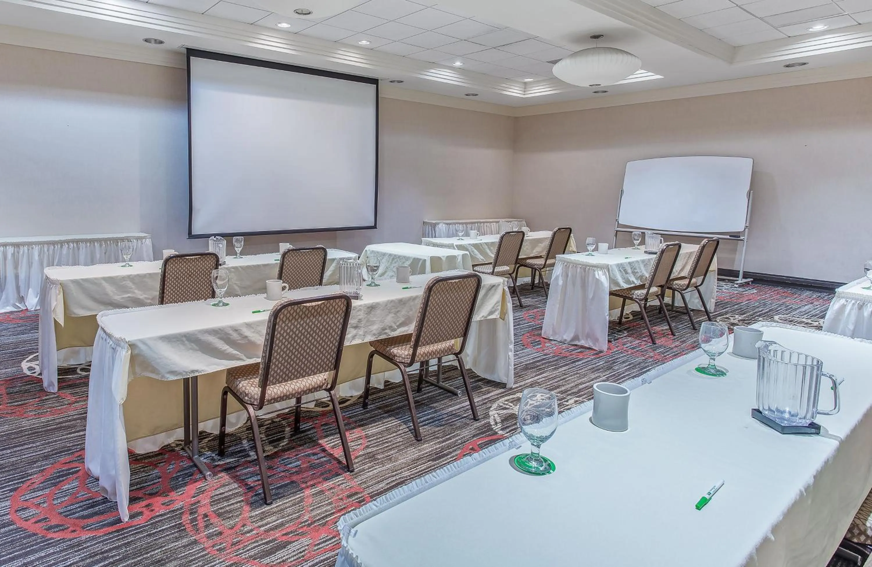 Meeting/conference room in Holiday Inn Louisville Airport - Fair/Expo by IHG