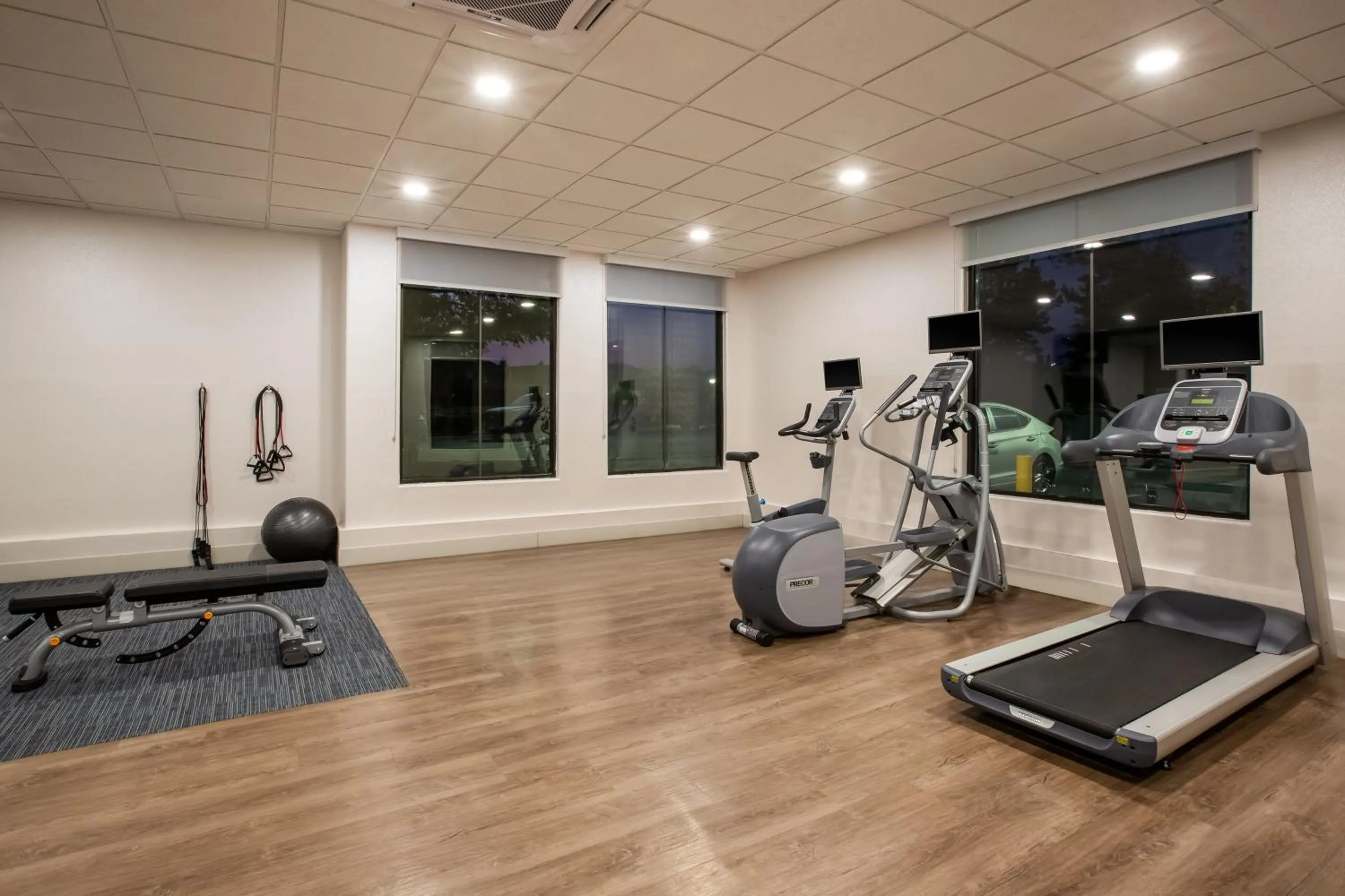 Fitness centre/facilities in Holiday Inn Express & Suites Atlanta Southwest-Fairburn