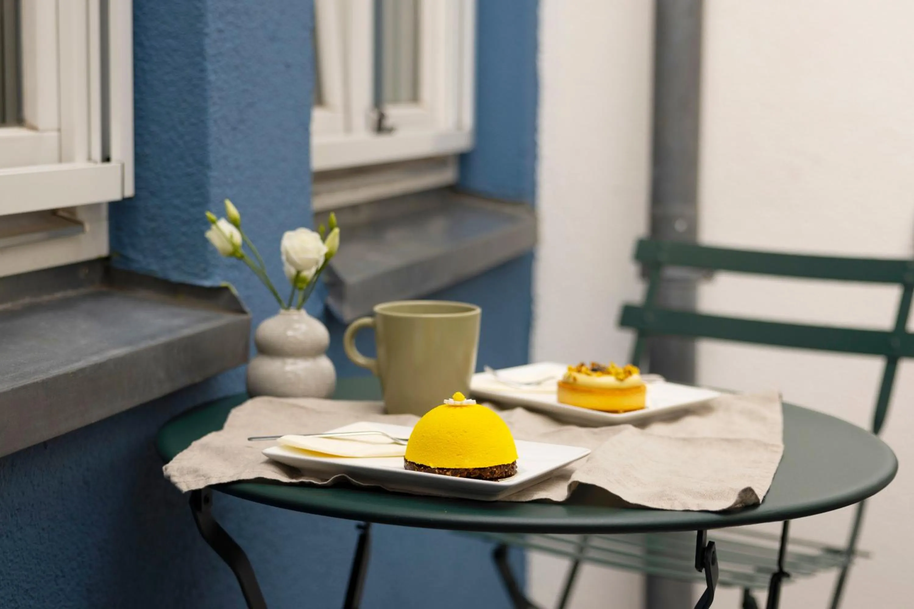 Balcony/Terrace in Hotel Kunterbunt - by homekeepers