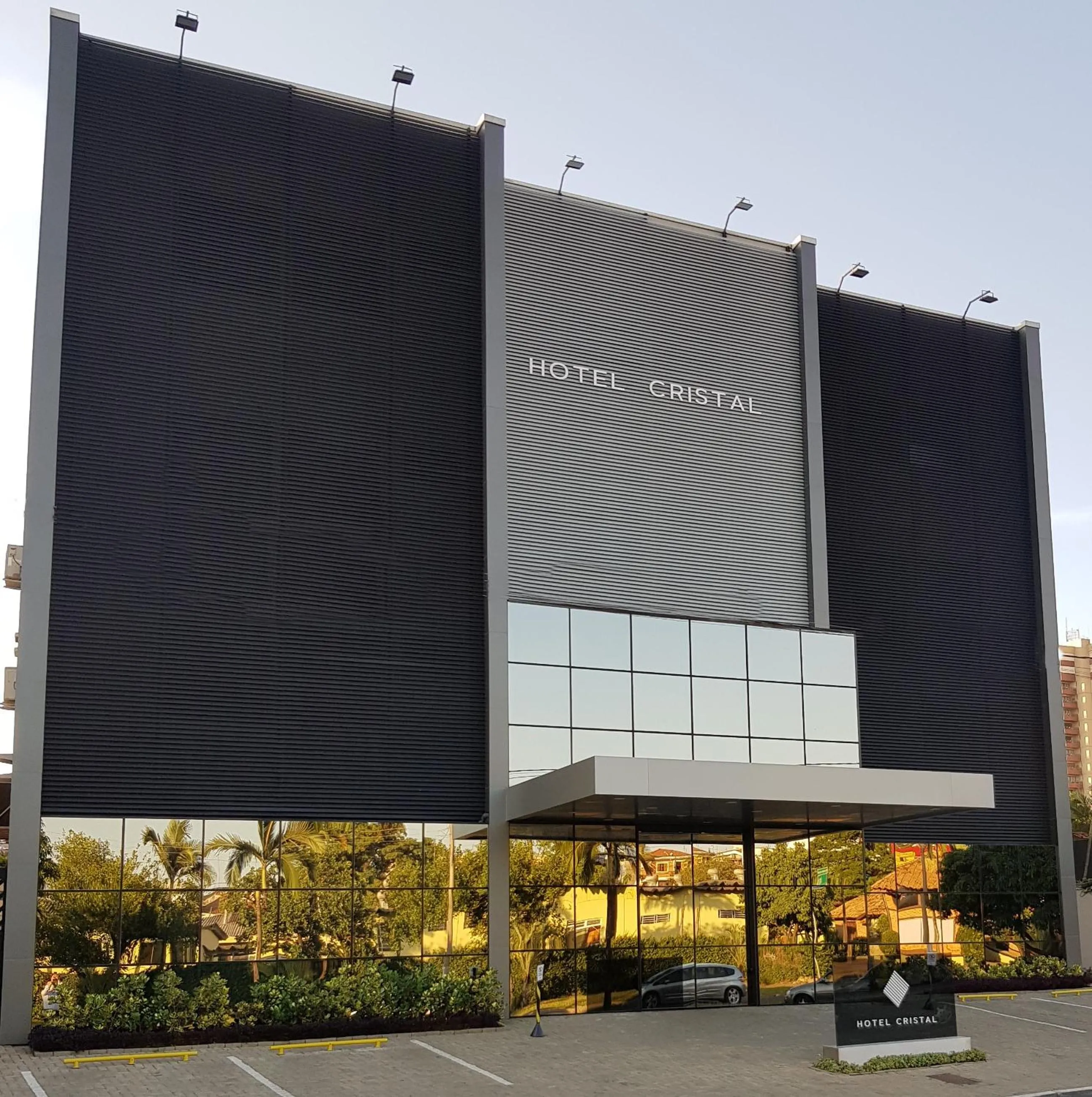 Property building in Hotel Cristal Rio Claro