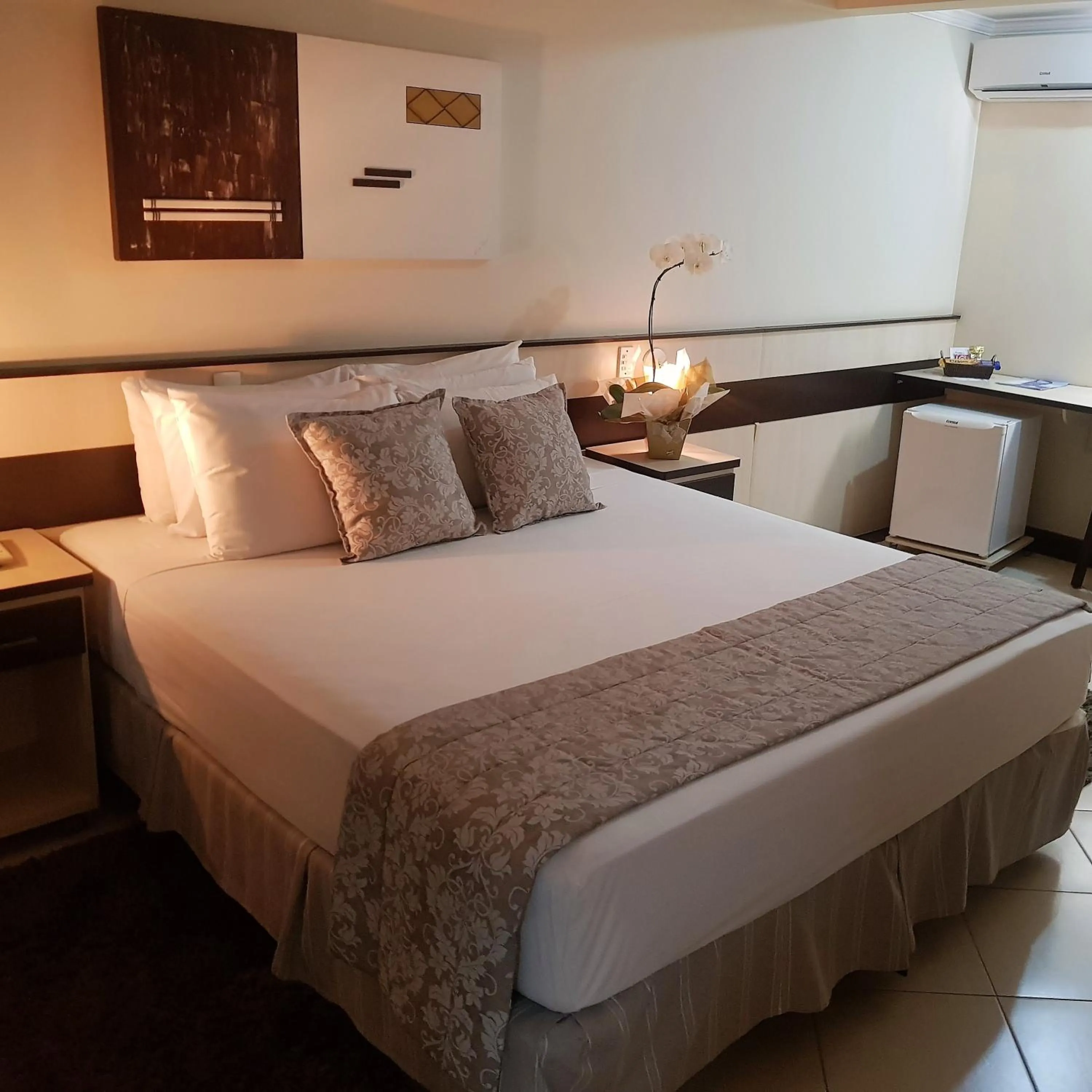 Bedroom, Bed in Hotel Cristal Rio Claro