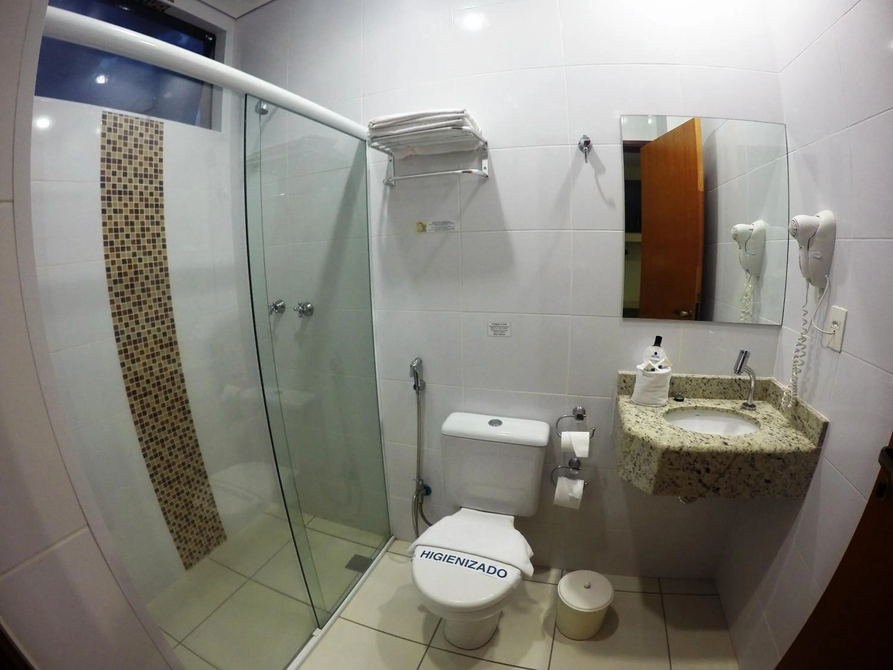 Bathroom in Hotel Cristal Rio Claro