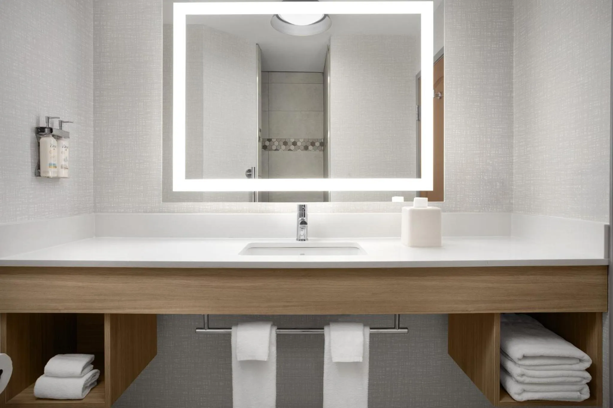 Photo of the whole room in Holiday Inn Express Hotel & Suites DFW West - Hurst by IHG