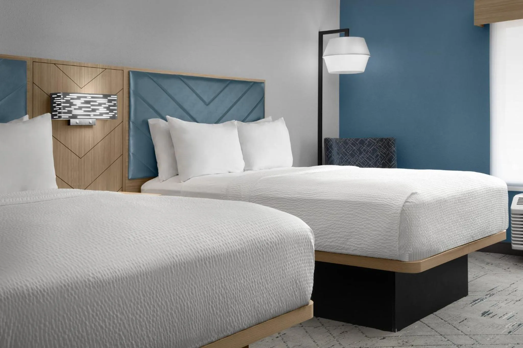 Photo of the whole room, Bed in Holiday Inn Express Hotel & Suites DFW West - Hurst by IHG