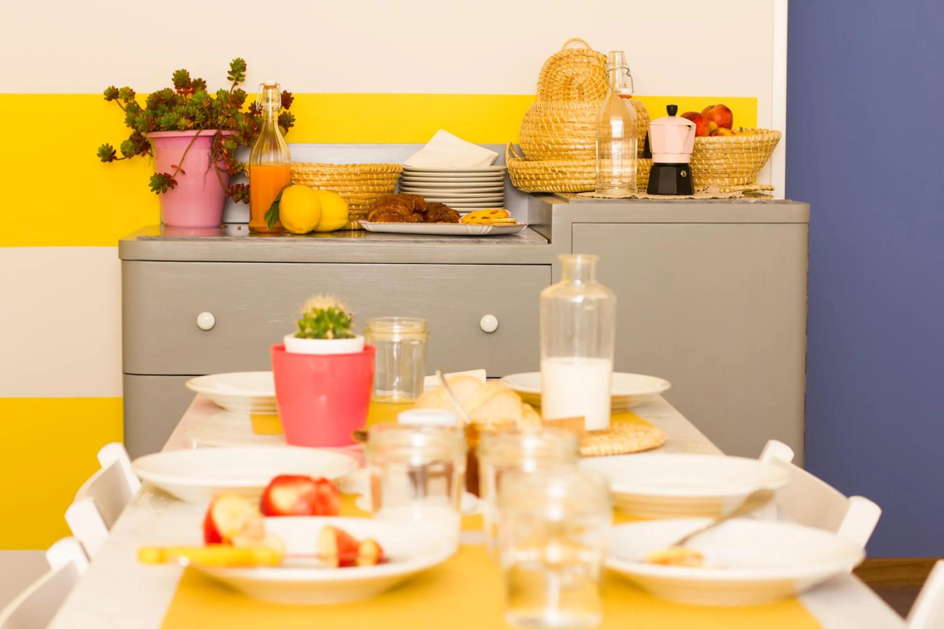 Communal lounge/ TV room in Arcobaleno B&B