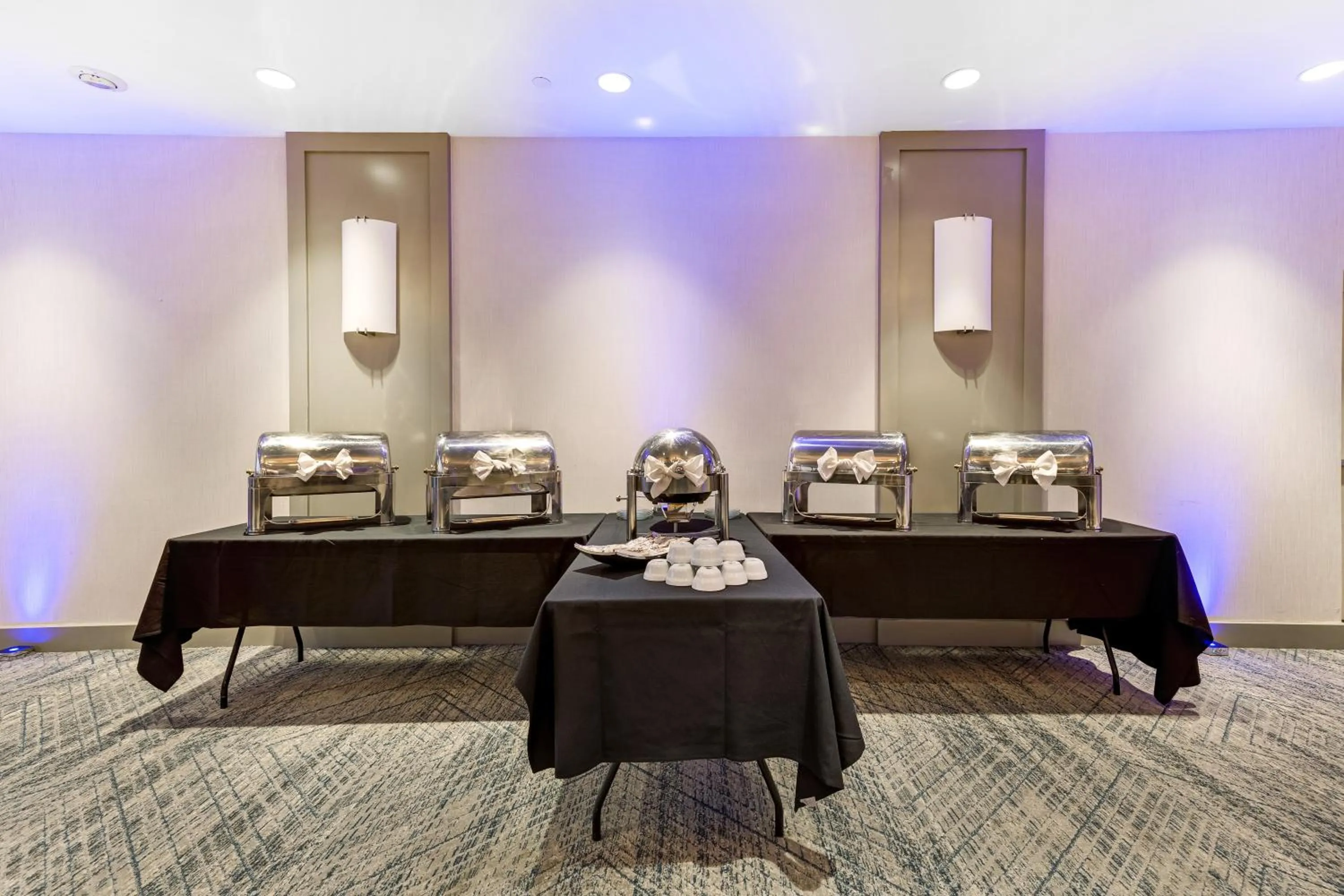 Meeting/conference room in Four Points by Sheraton Boston Newton