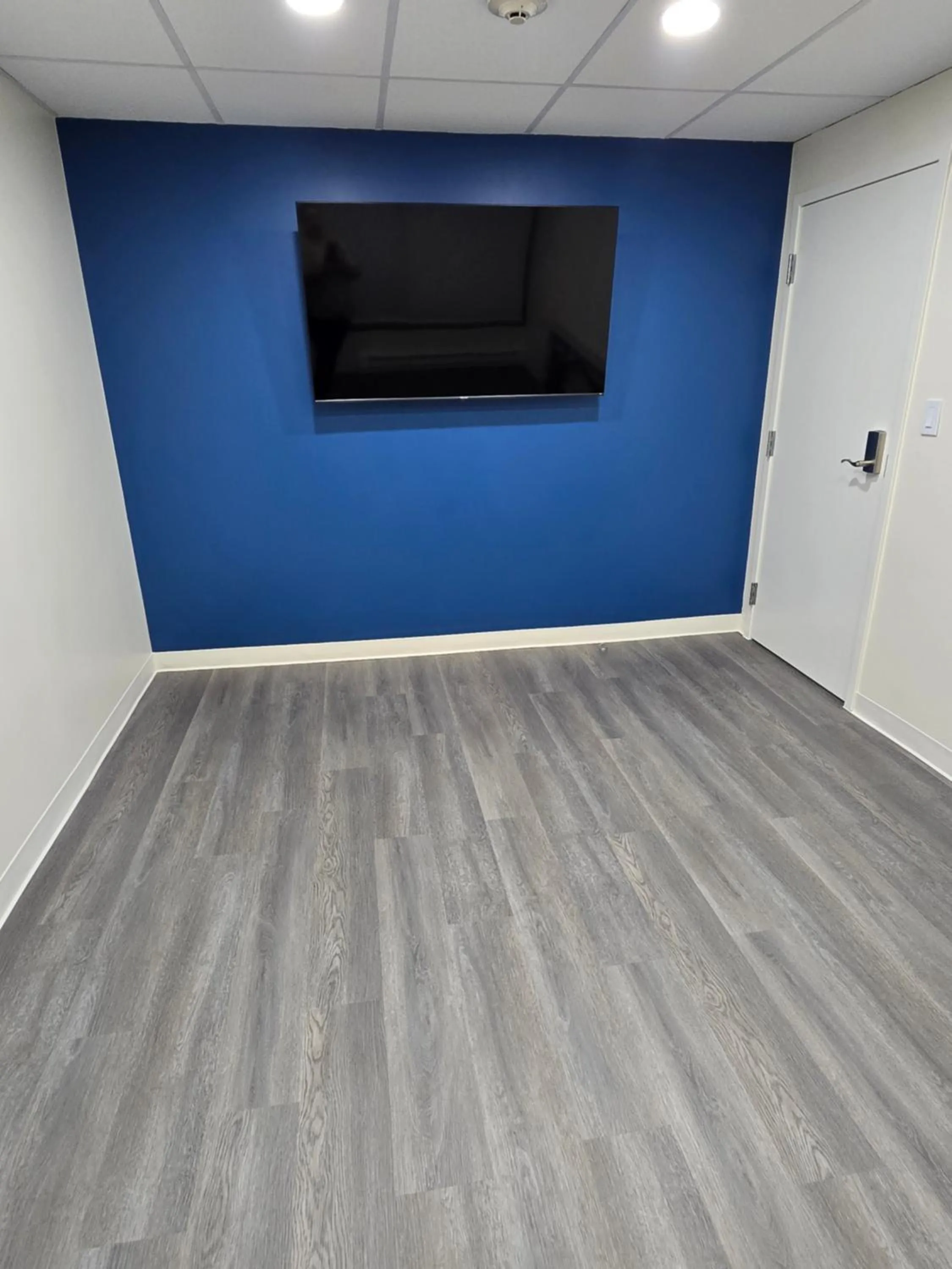 Meeting/conference room in Four Points by Sheraton Boston Newton