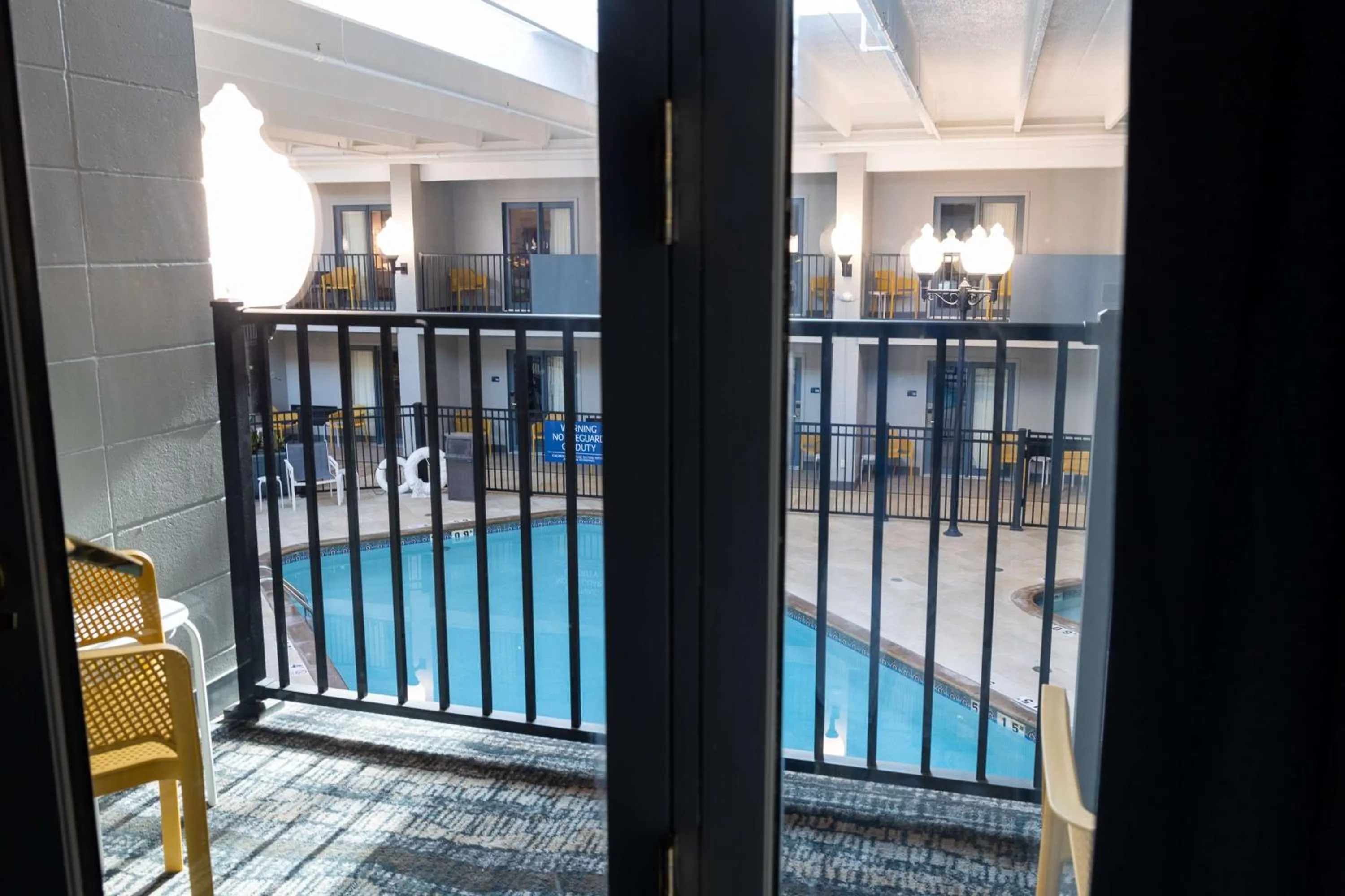 Photo of the whole room in DoubleTree by Hilton Austin, MN