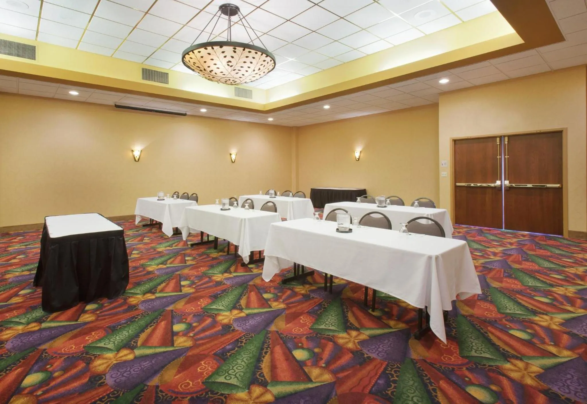 Banquet/Function facilities in DoubleTree by Hilton Austin, MN