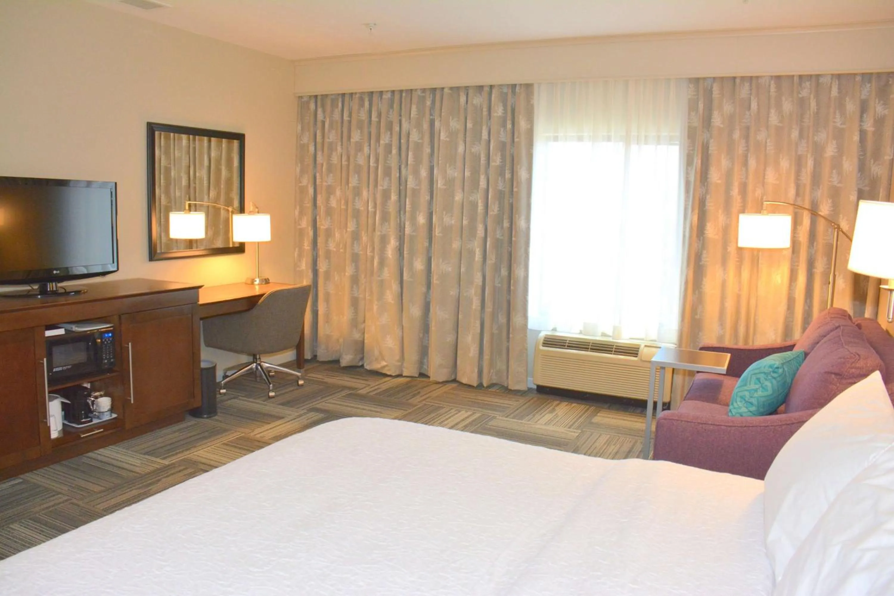 Bed in Hampton Inn Grand Junction