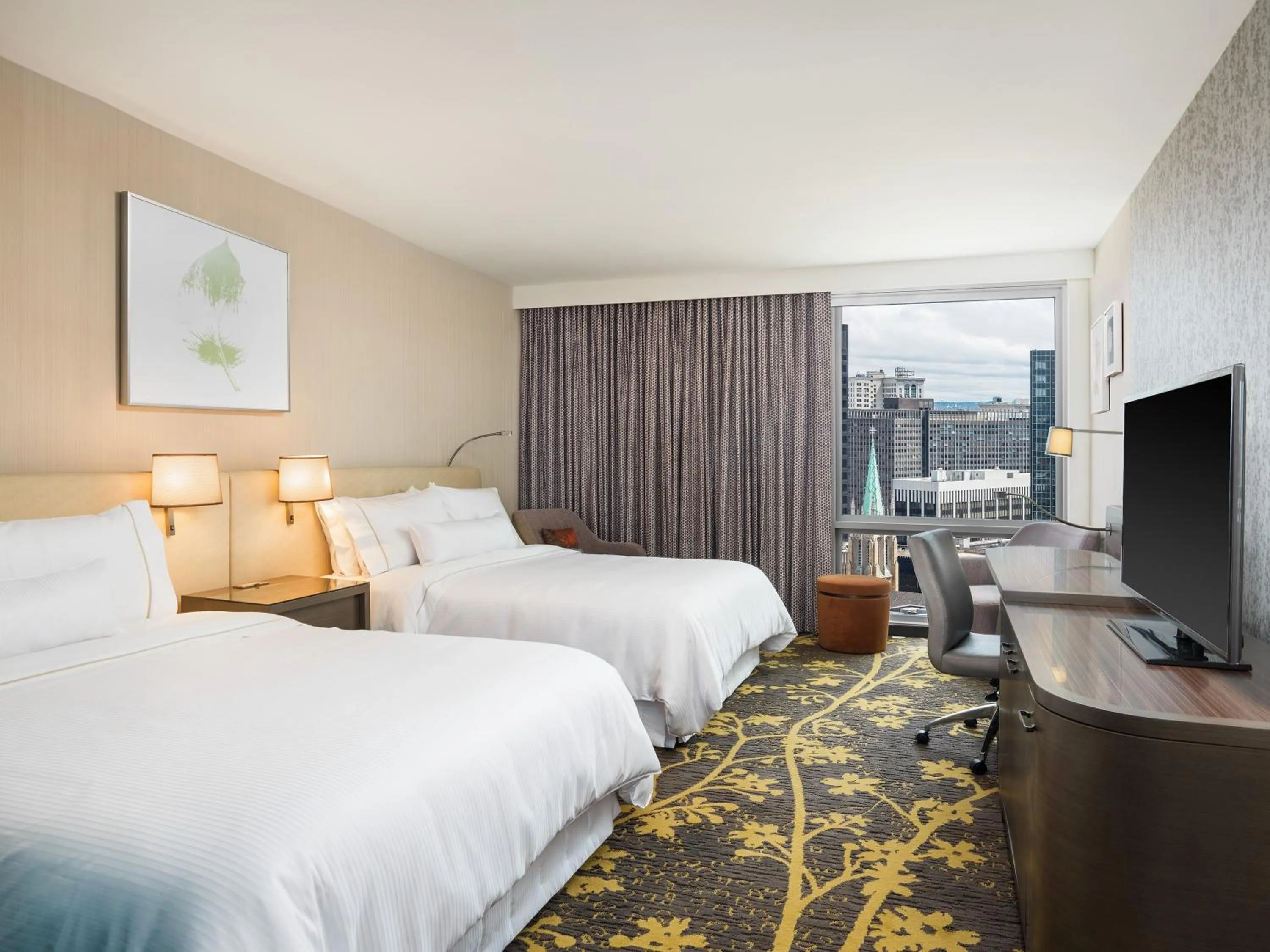 Property building, Bed in The Westin Cleveland Downtown