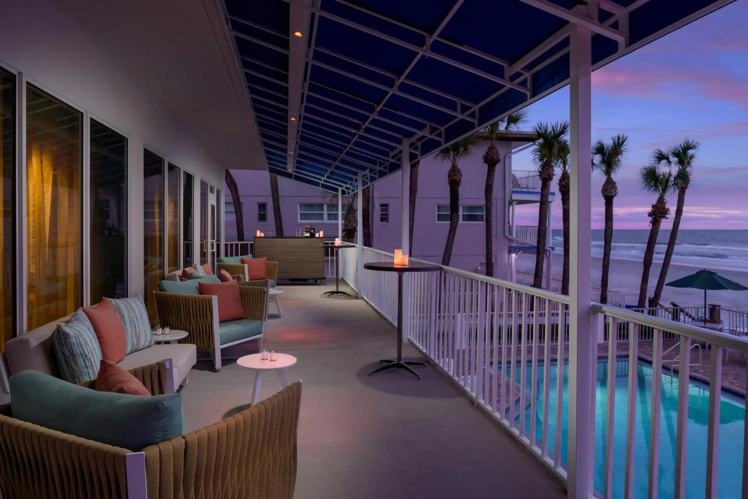 Patio in DoubleTree Beach Resort by Hilton Tampa Bay – North Redington Beach