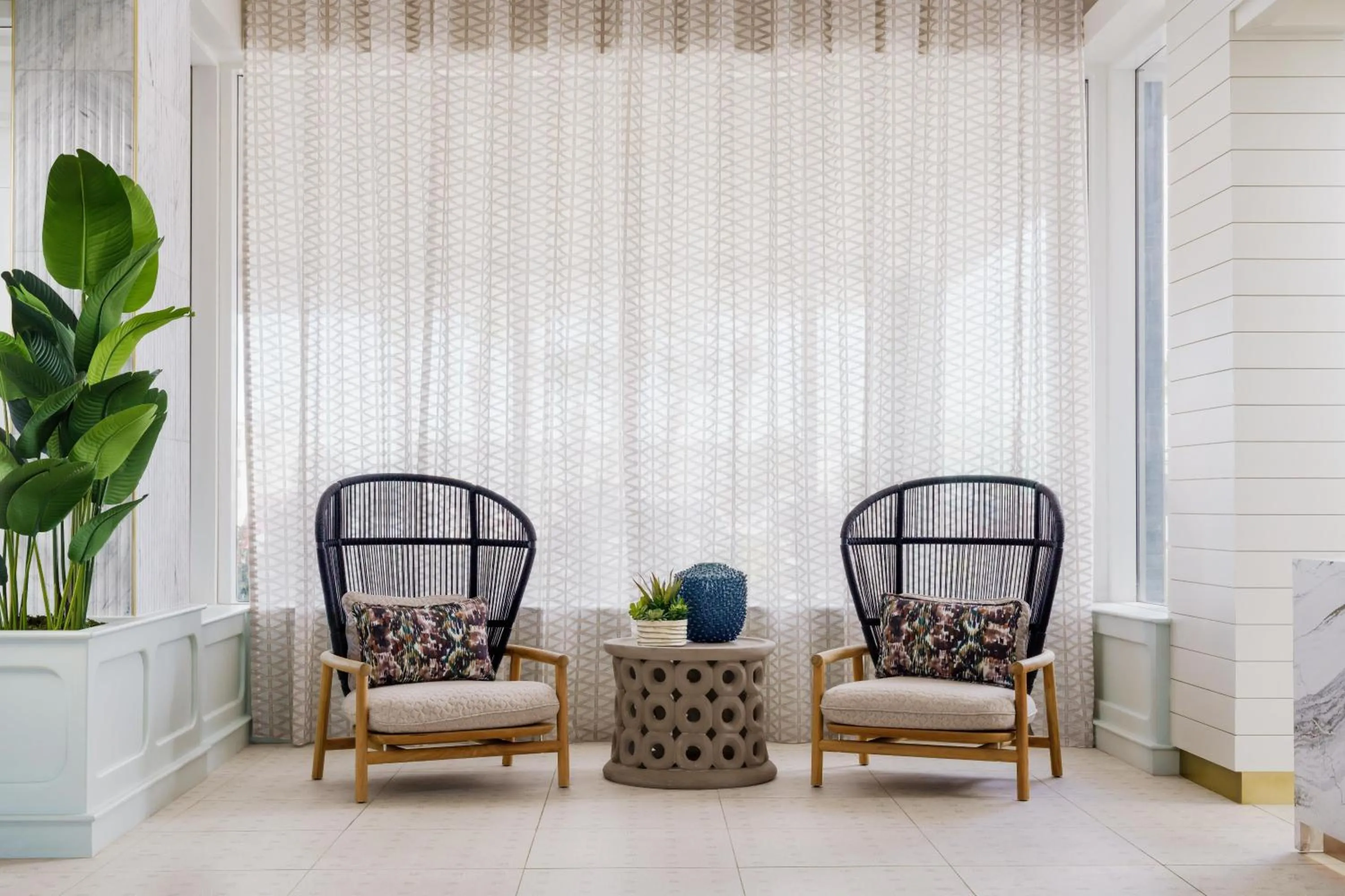 Lobby or reception in DoubleTree Beach Resort by Hilton Tampa Bay – North Redington Beach