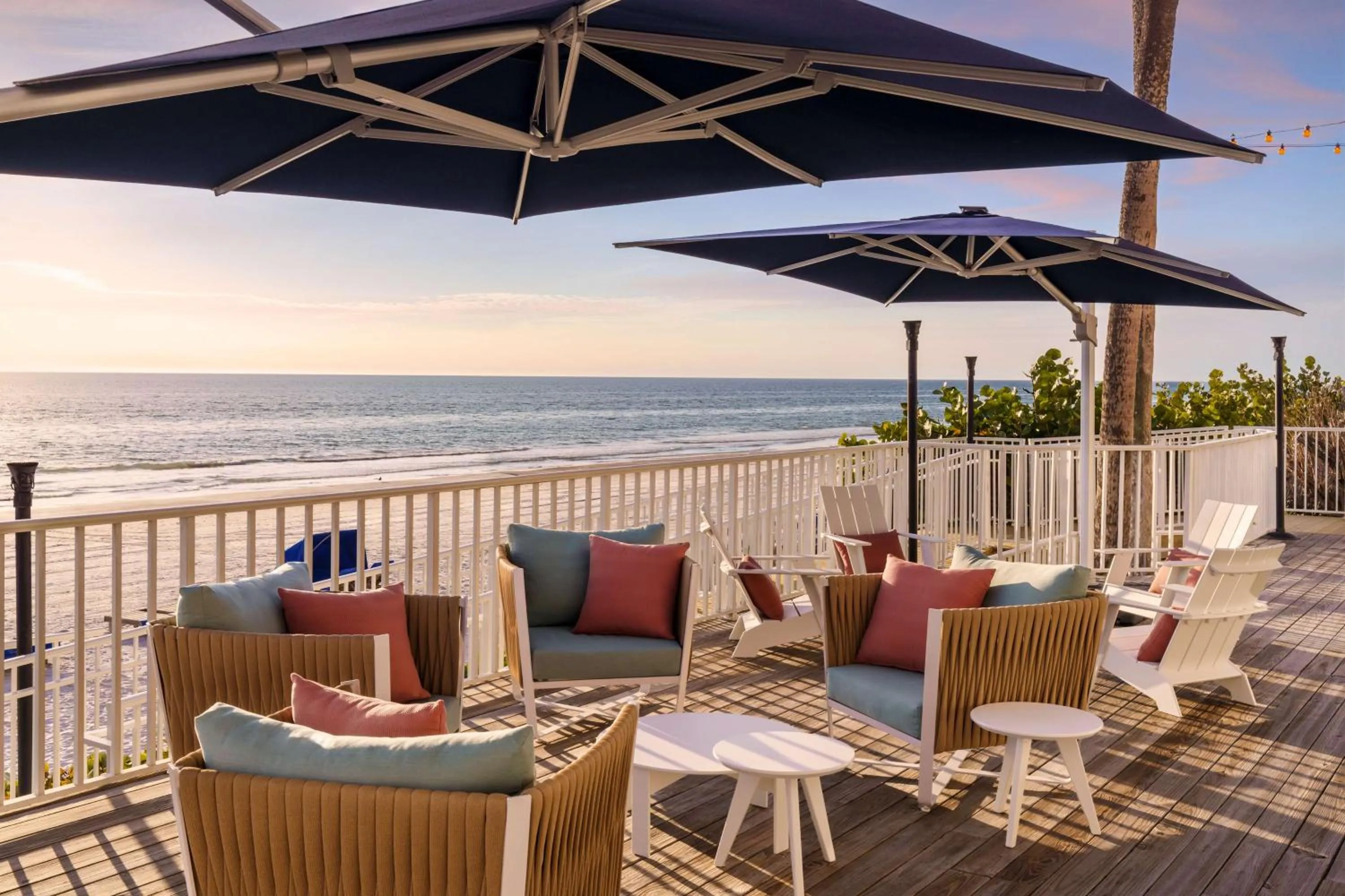 Patio in DoubleTree Beach Resort by Hilton Tampa Bay – North Redington Beach