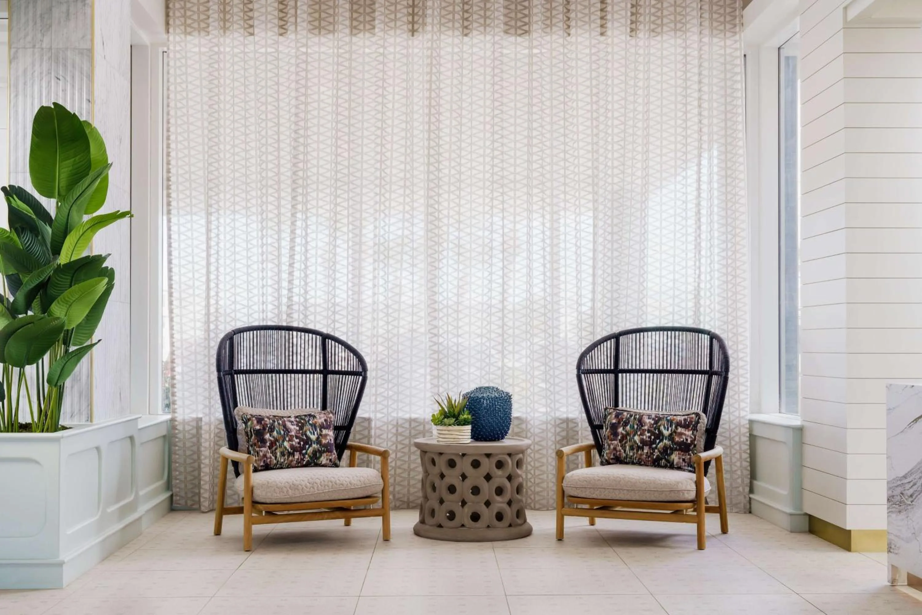 Lobby or reception in DoubleTree Beach Resort by Hilton Tampa Bay – North Redington Beach