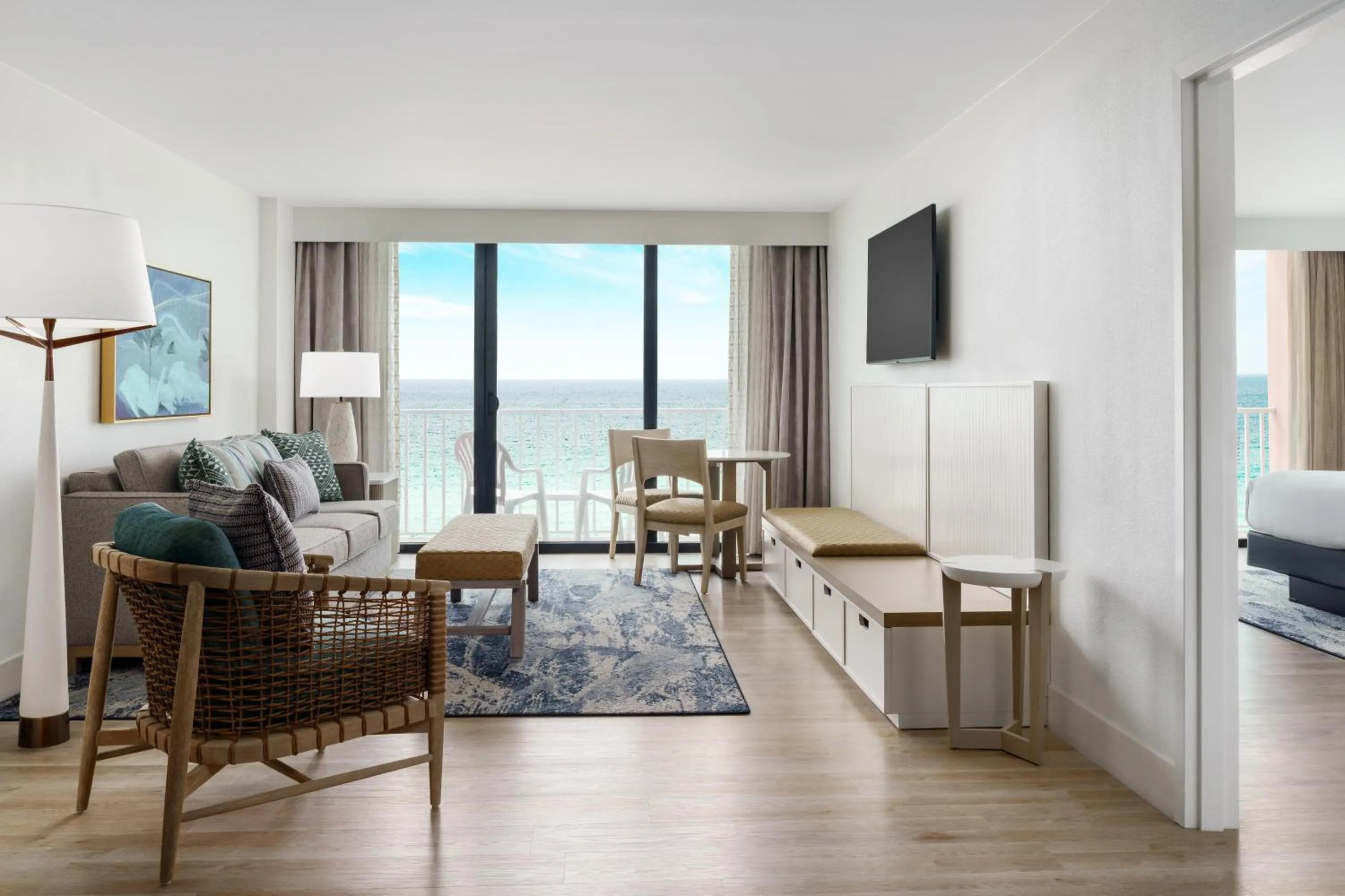 Living room, Bed in DoubleTree Beach Resort by Hilton Tampa Bay – North Redington Beach