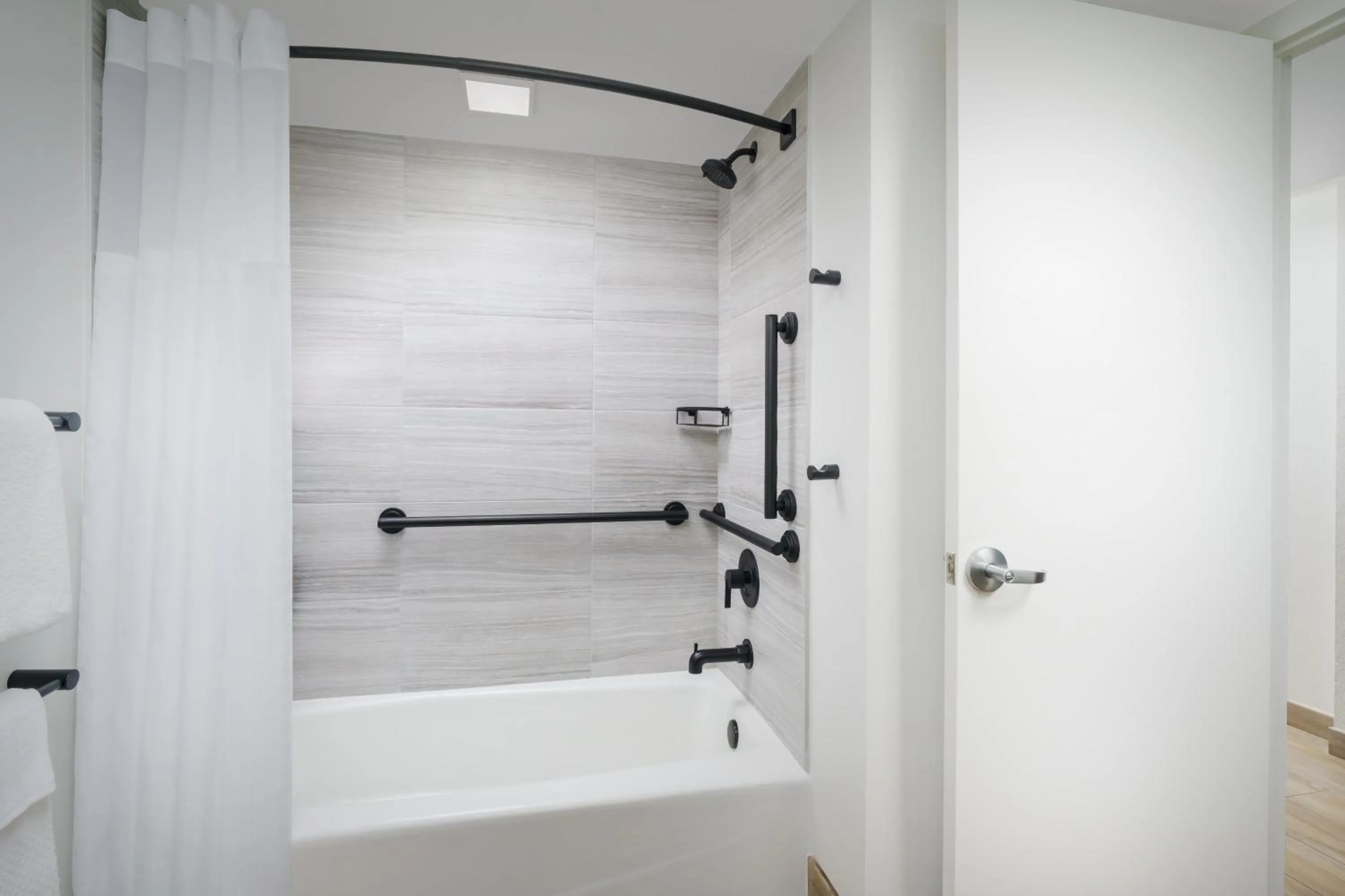 Bathroom in DoubleTree Beach Resort by Hilton Tampa Bay – North Redington Beach